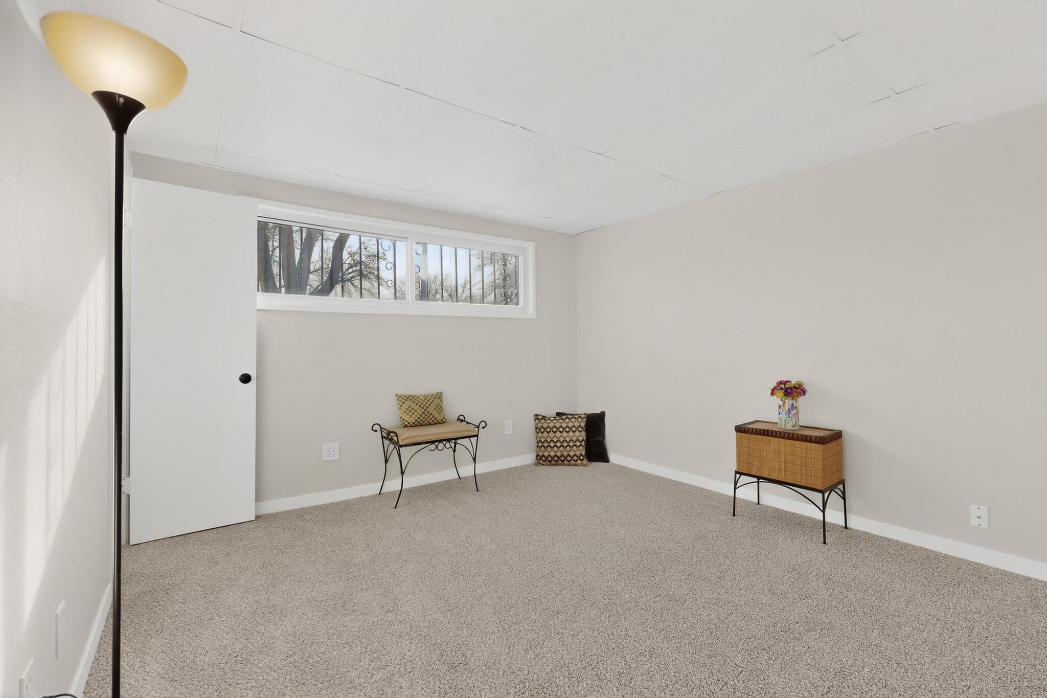 10401 Princess Jeanne Avenue NE