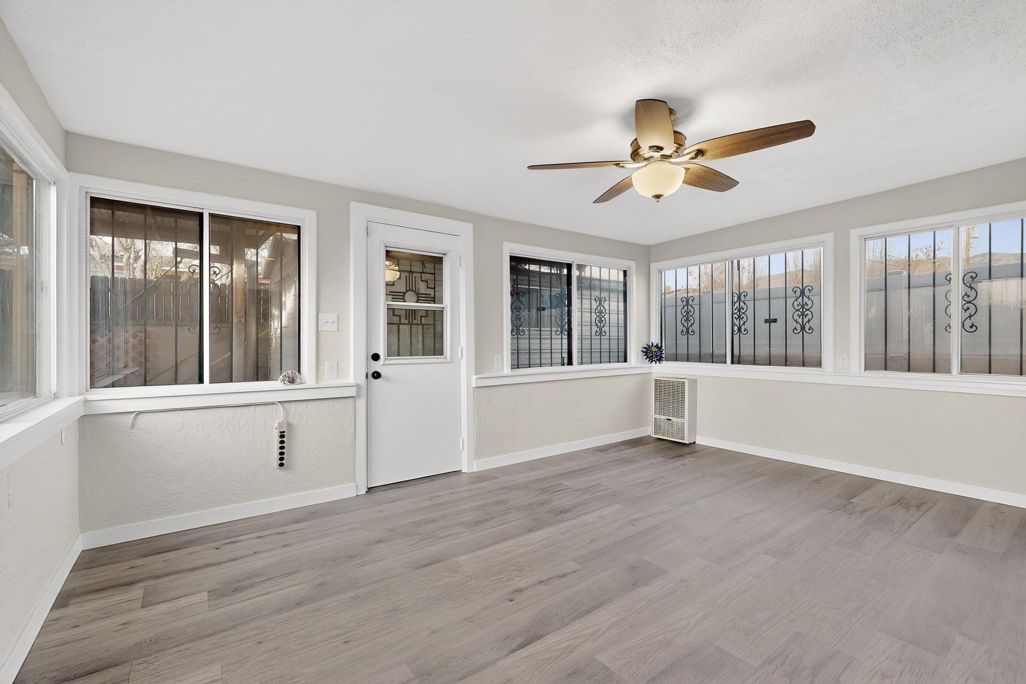 10401 Princess Jeanne Avenue NE