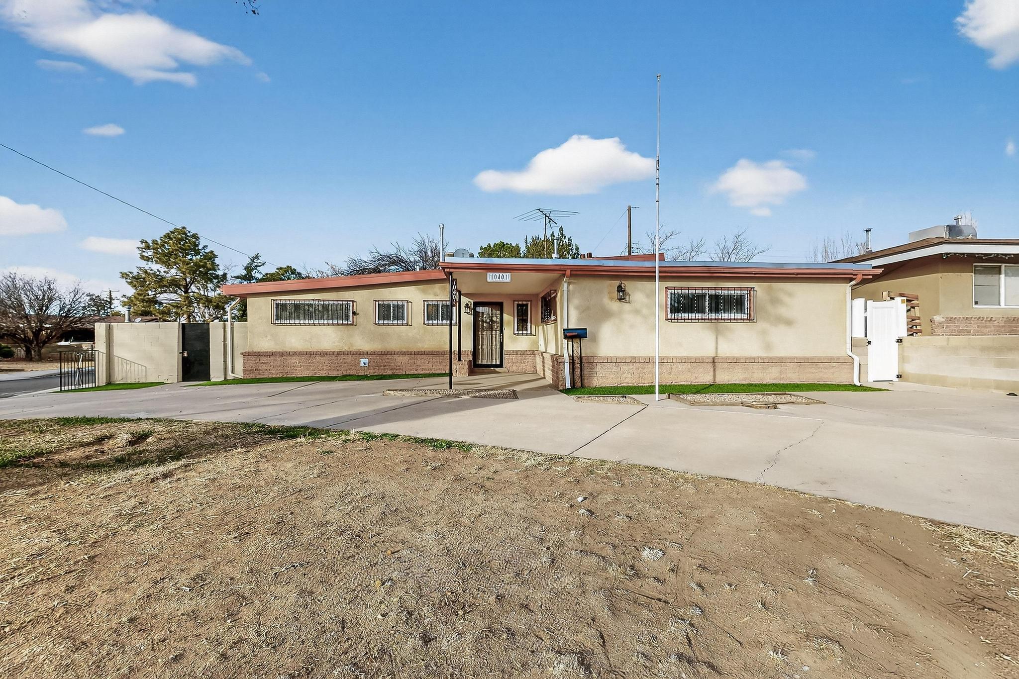 10401 Princess Jeanne Avenue NE