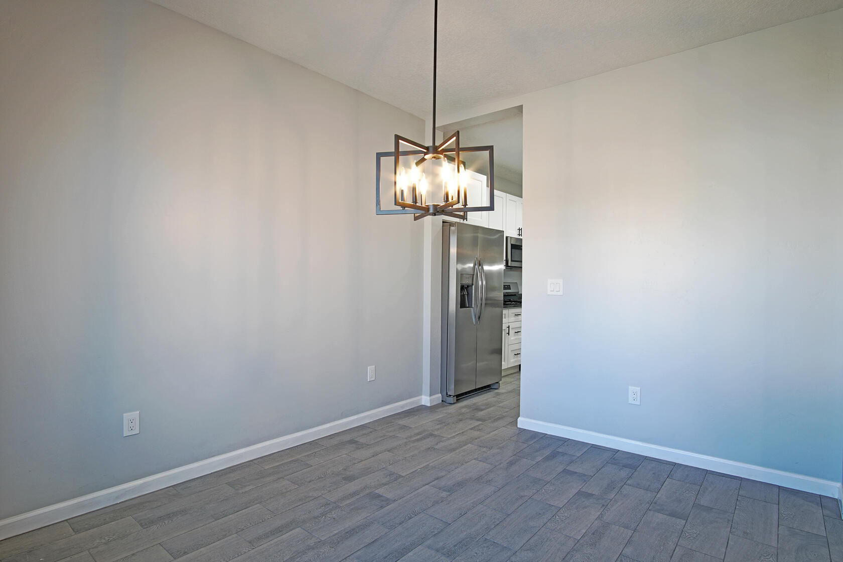 2040 S Lucia Avenue SW