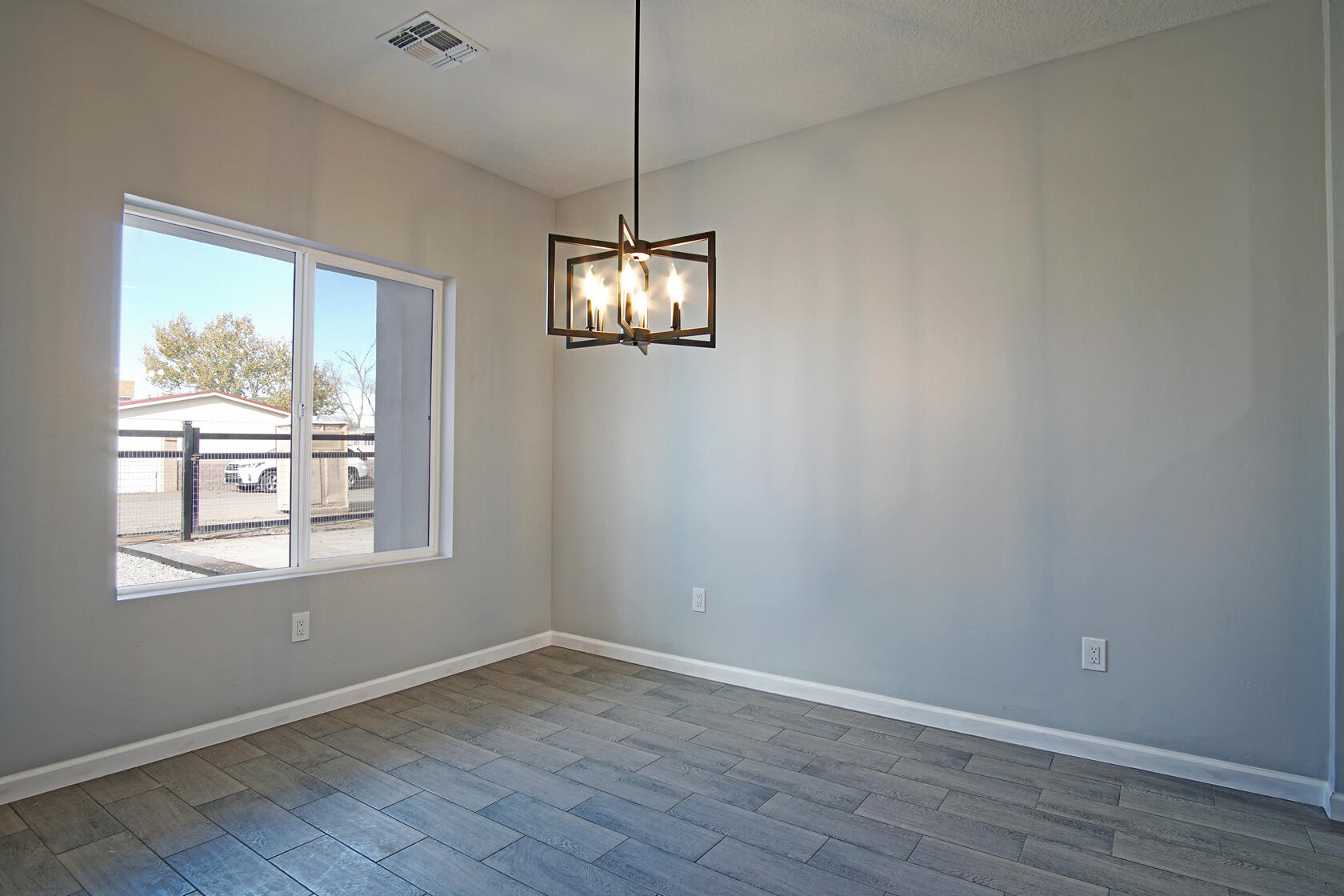 2040 S Lucia Avenue SW