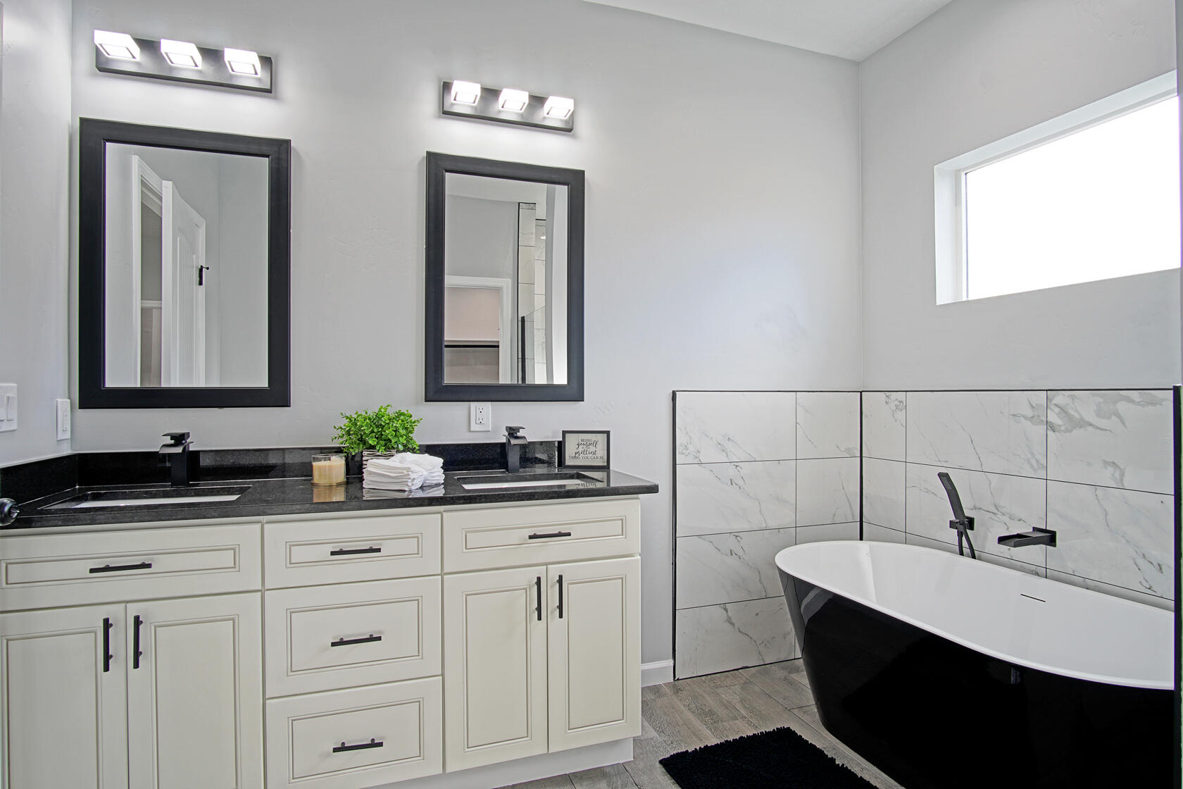 2040 S Lucia Avenue SW