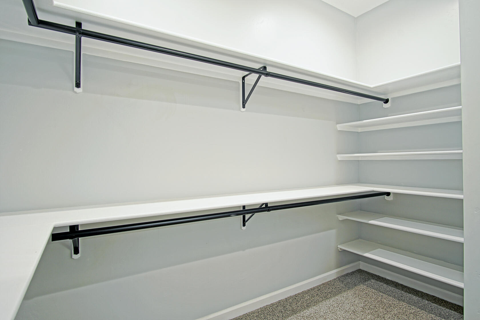 2040 S Lucia Avenue SW