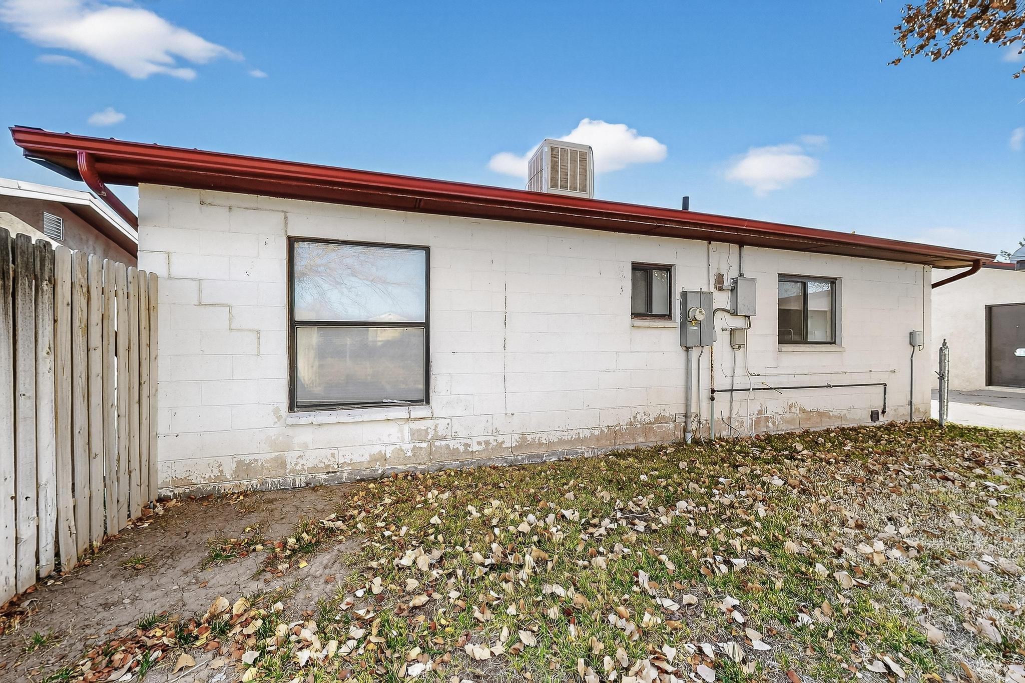 1711 A-D El Camino Real Street