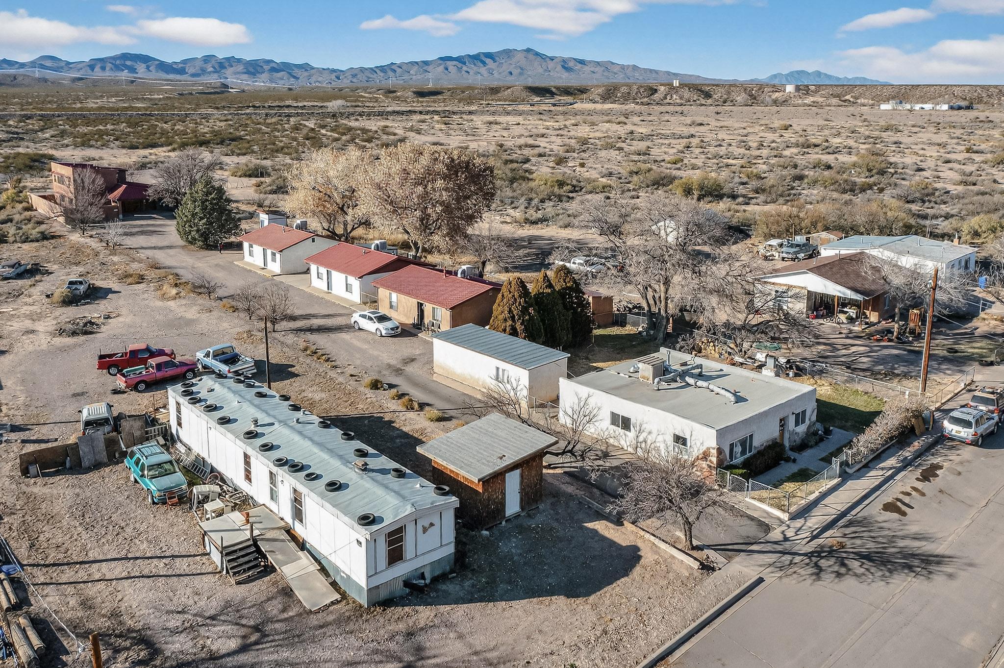 1711 A-D El Camino Real Street