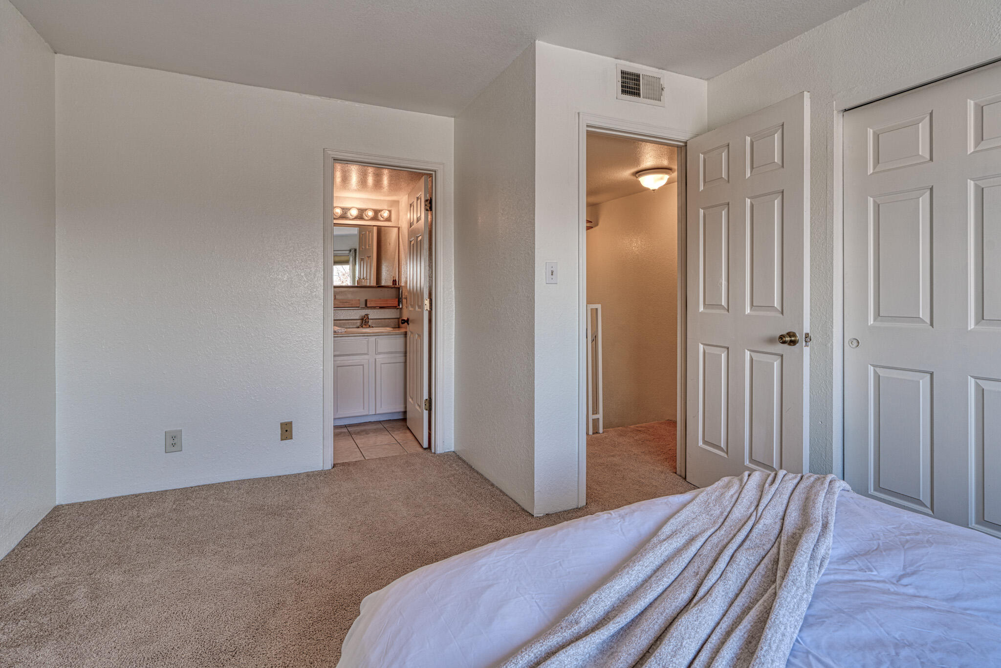 3301 Monroe Street NE UNIT B17