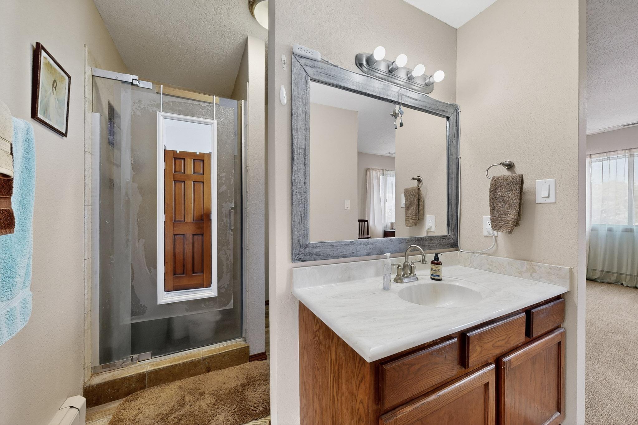 1407 VALLEY VIEW Drive SW