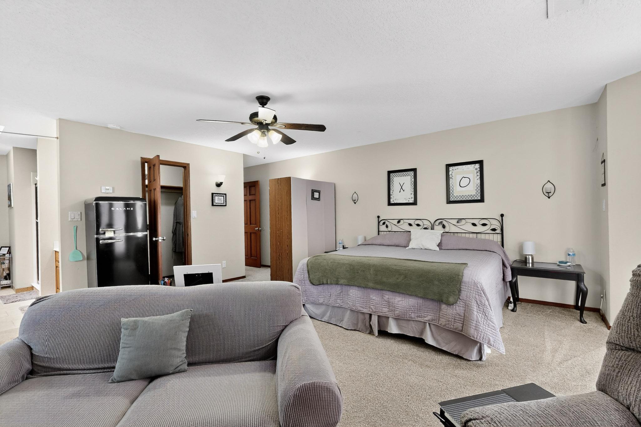 1407 VALLEY VIEW Drive SW