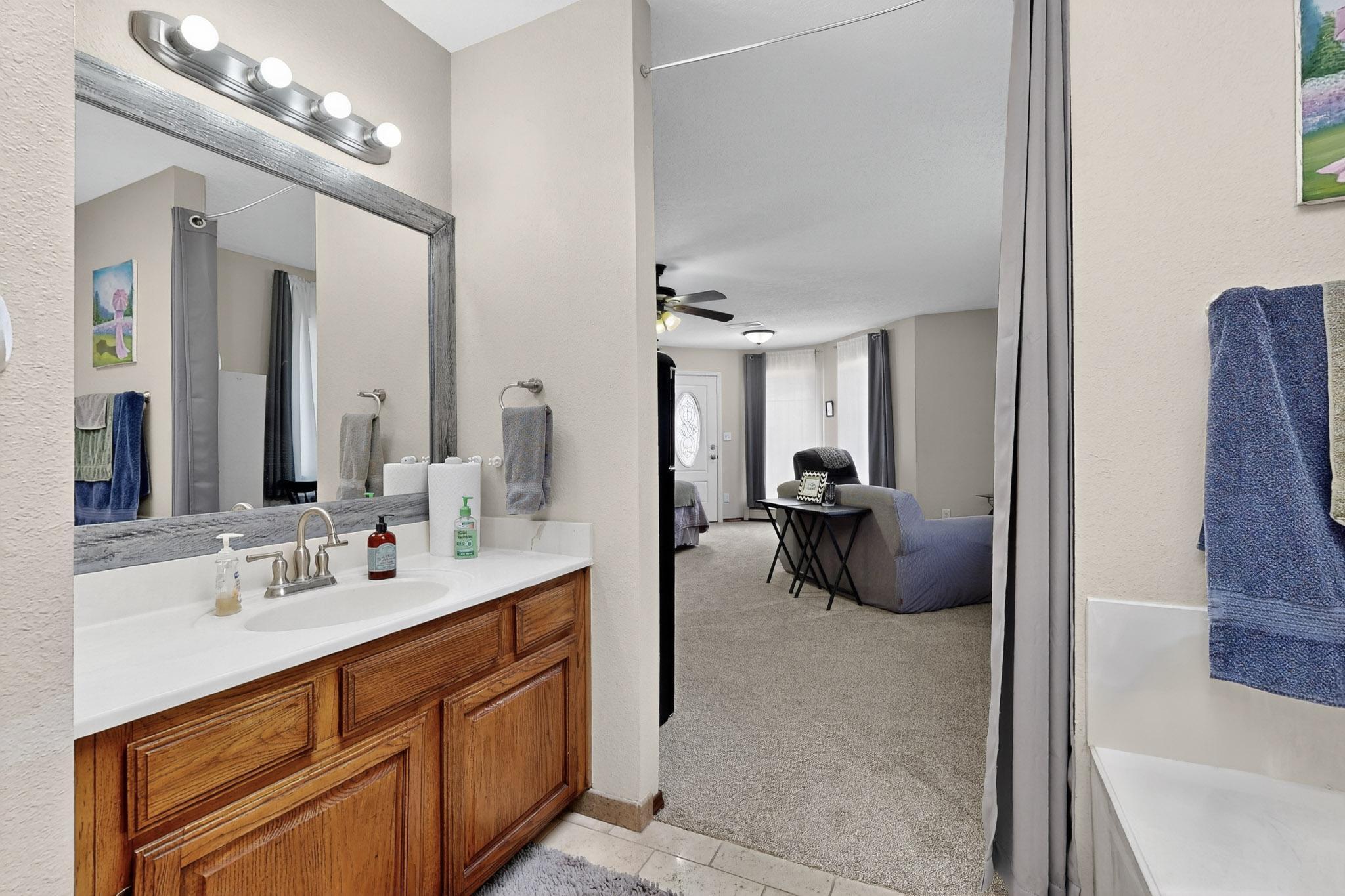 1407 VALLEY VIEW Drive SW