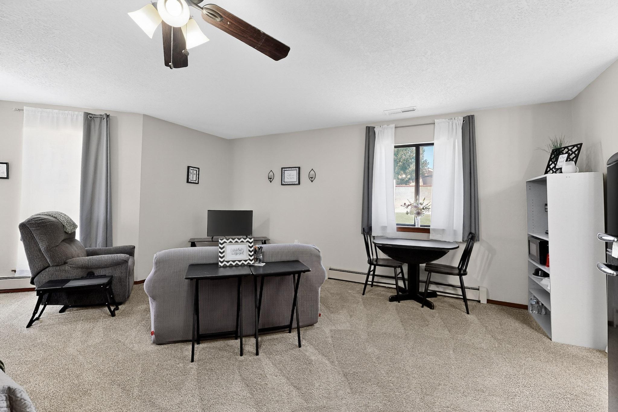 1407 VALLEY VIEW Drive SW