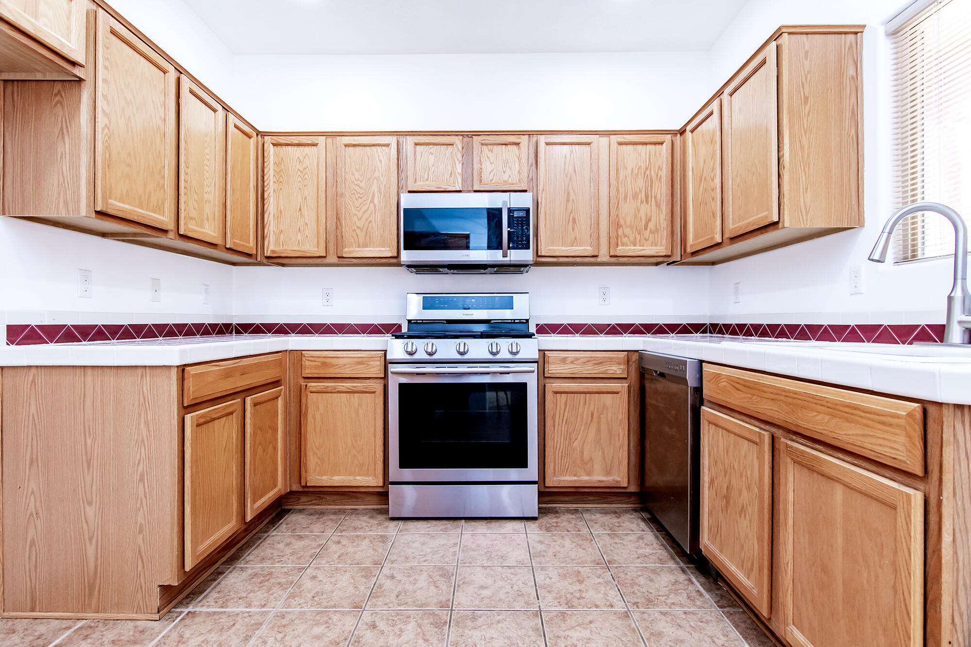 10315 Pintura Place NW