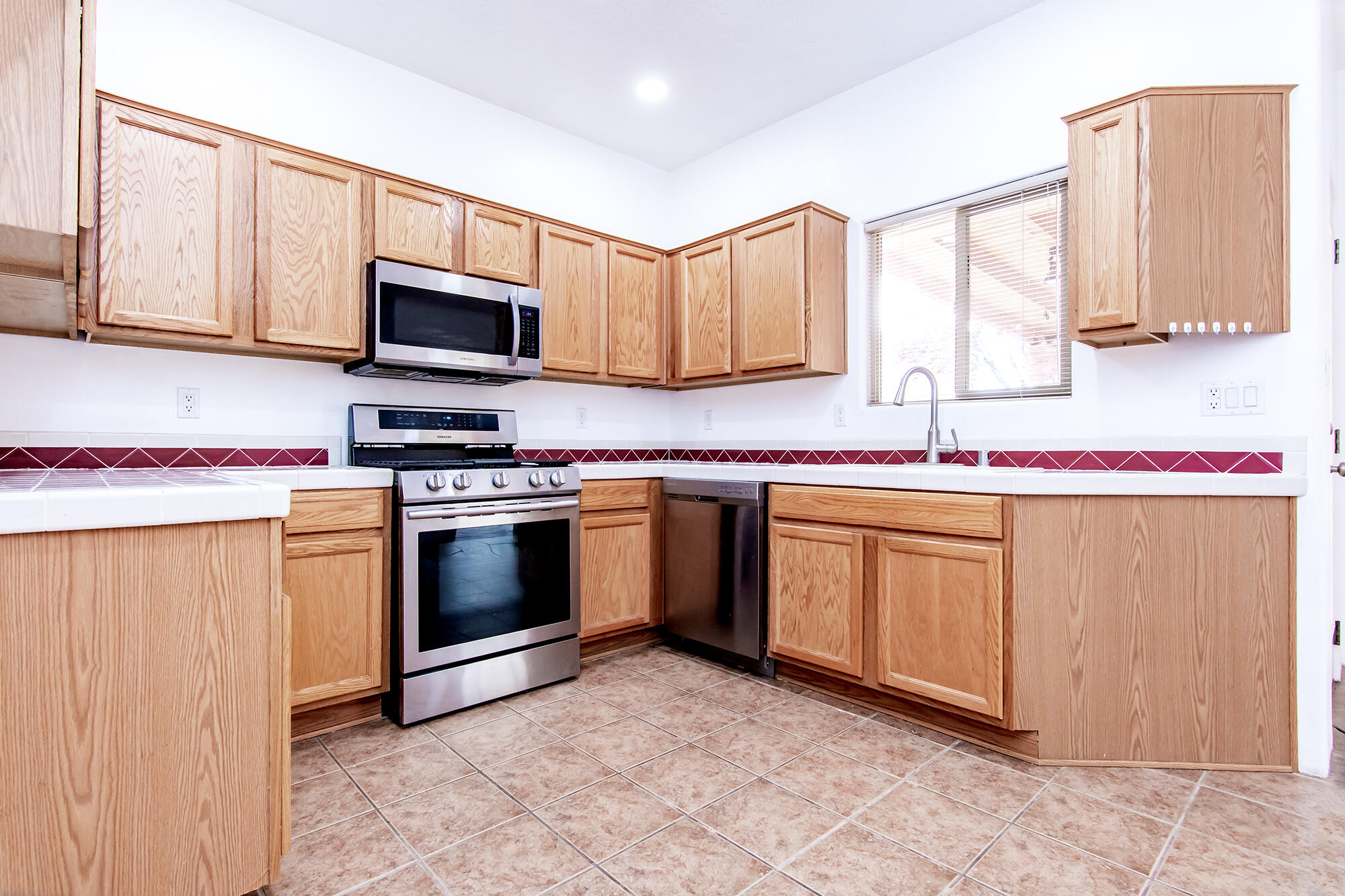 10315 Pintura Place NW