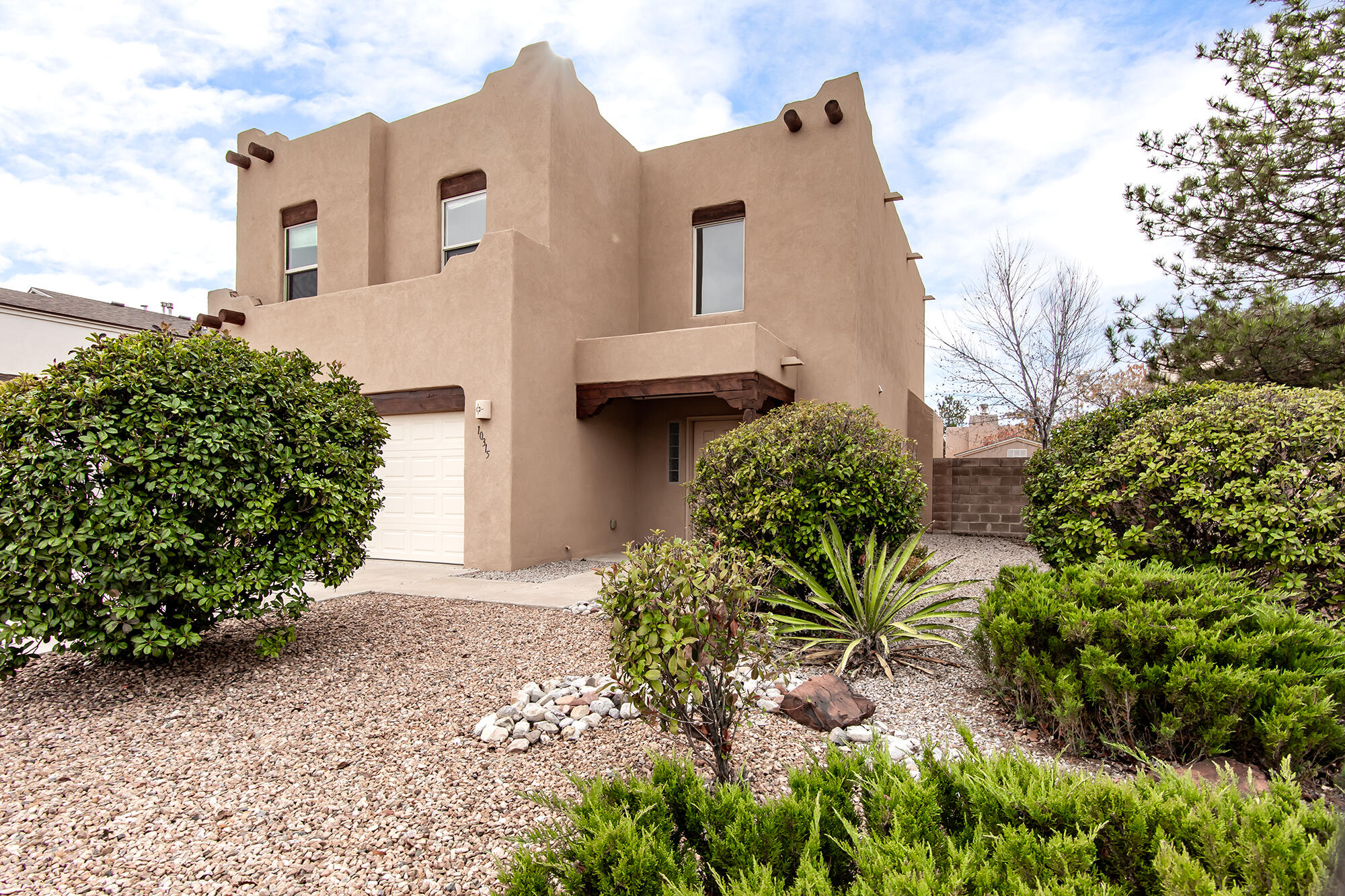 10315 Pintura Place NW