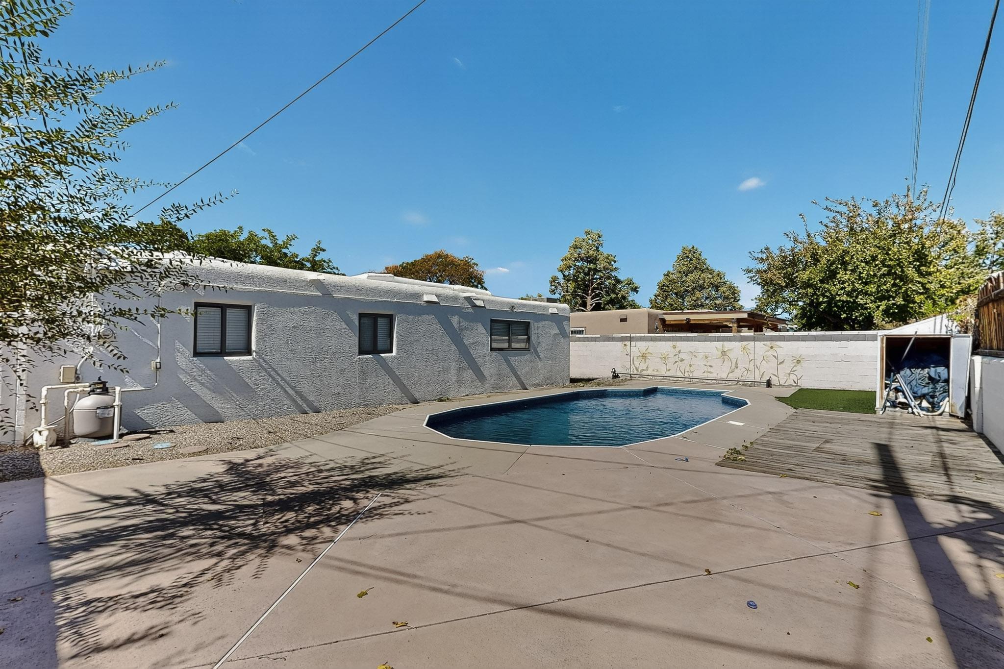1820 Lester Drive NE