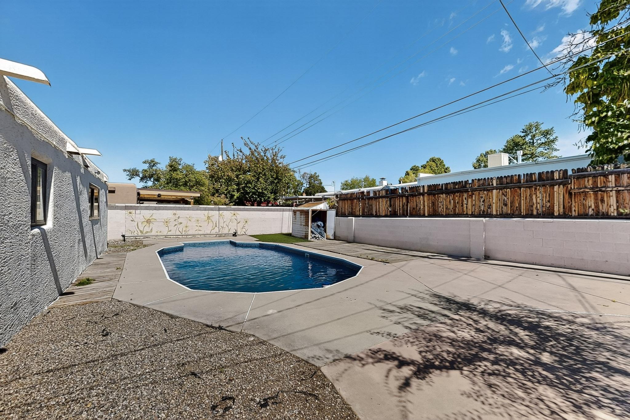 1820 Lester Drive NE