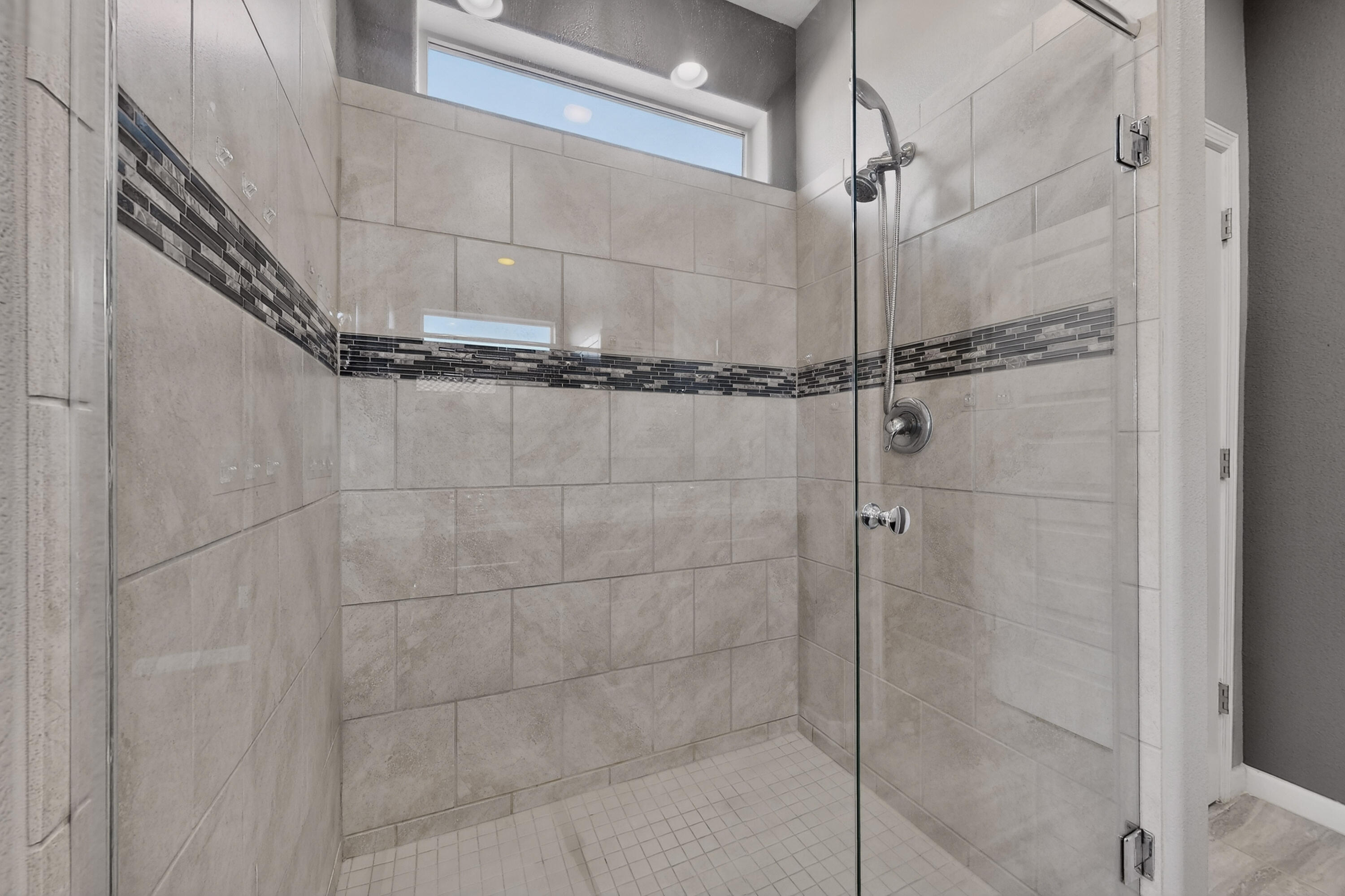 8623 MONSOON Road NW