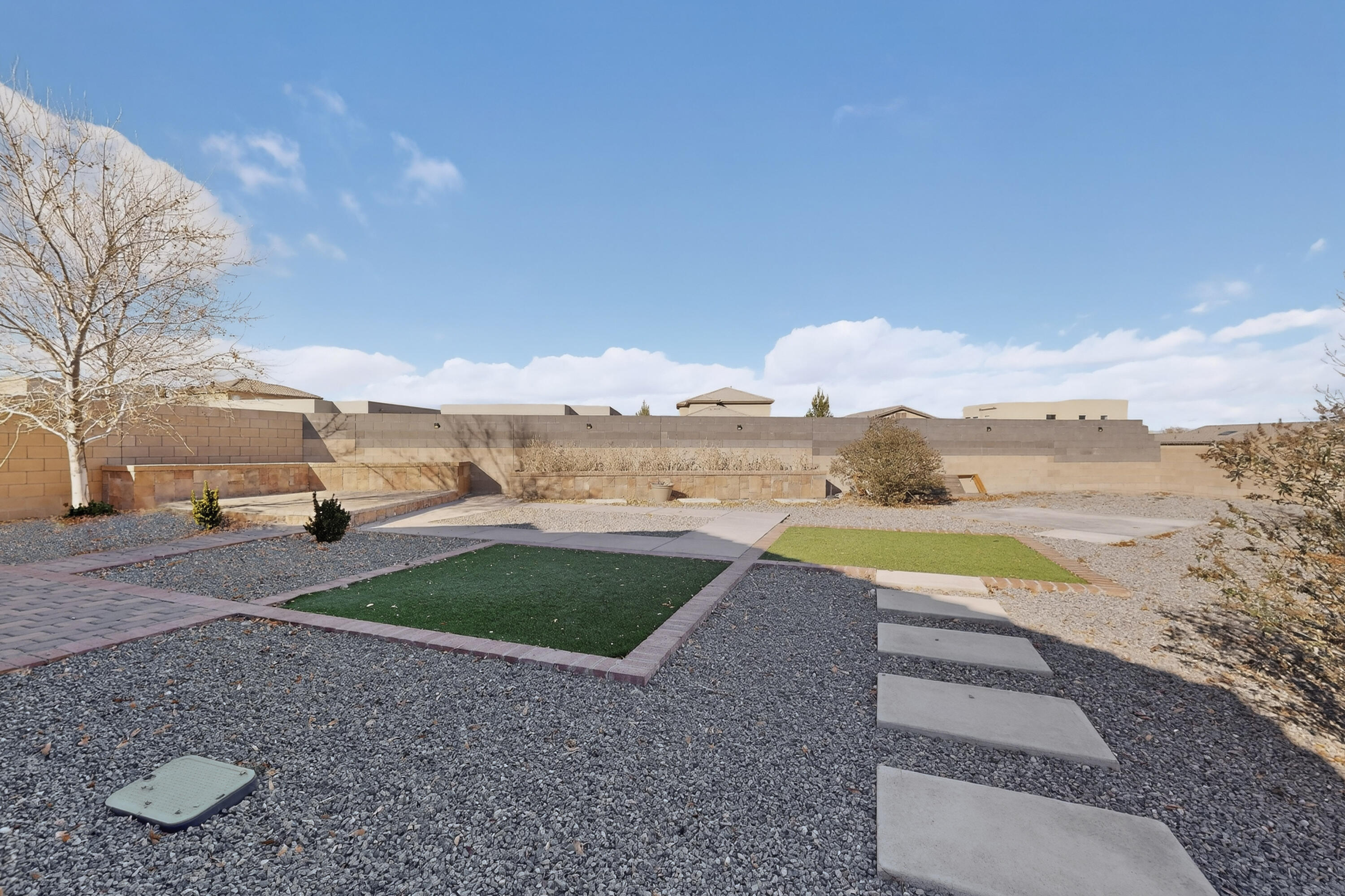 8623 MONSOON Road NW