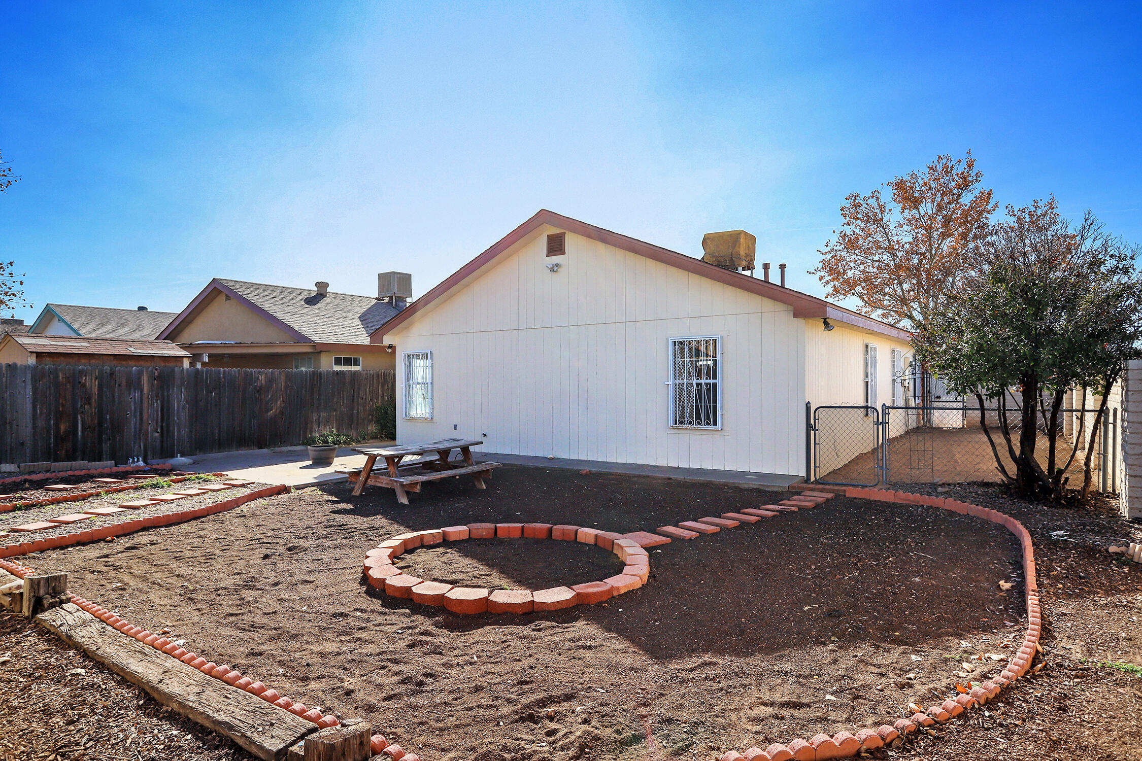 2030 Panda Drive SW