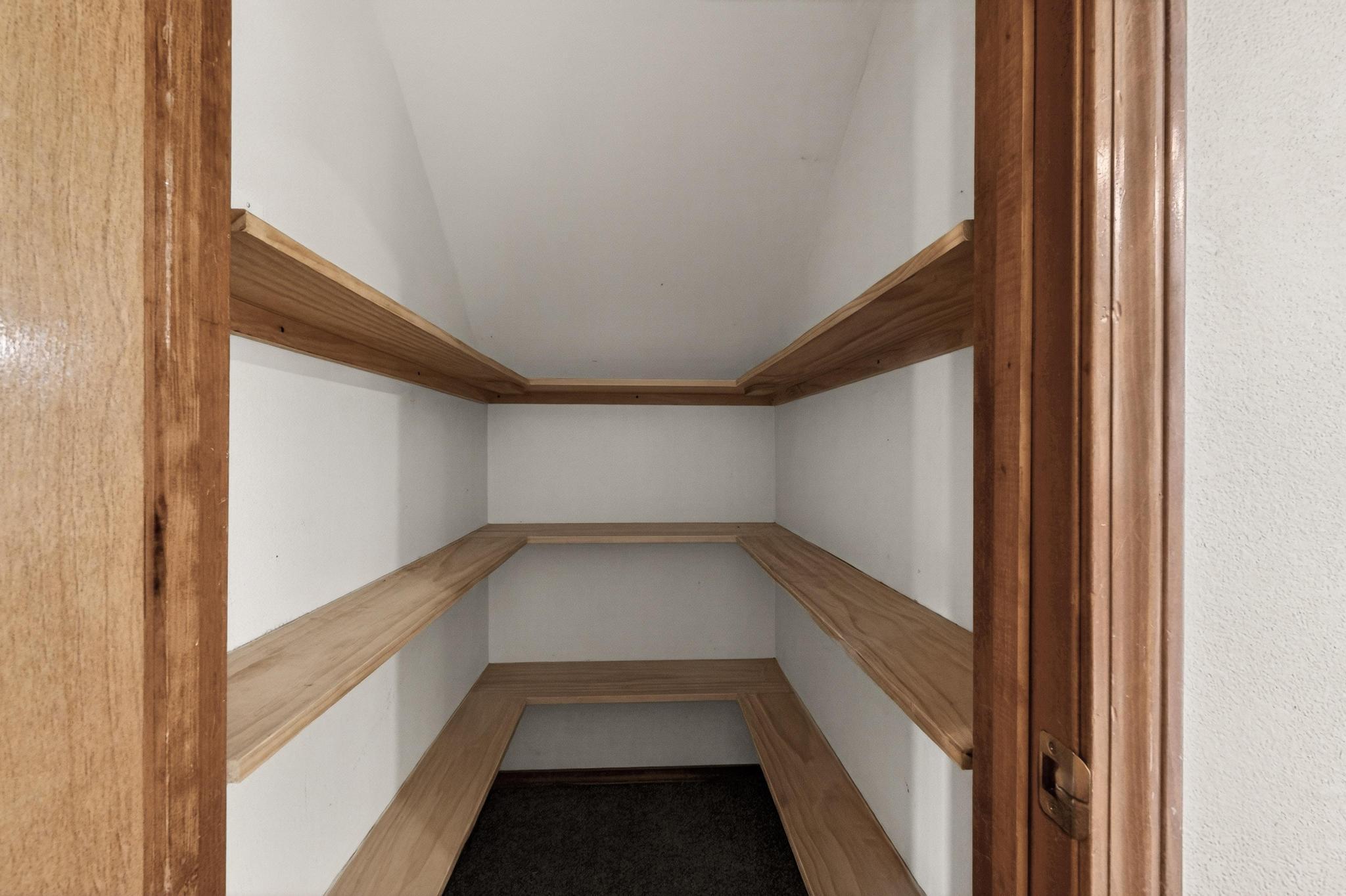 4915 Rockcress Drive NW