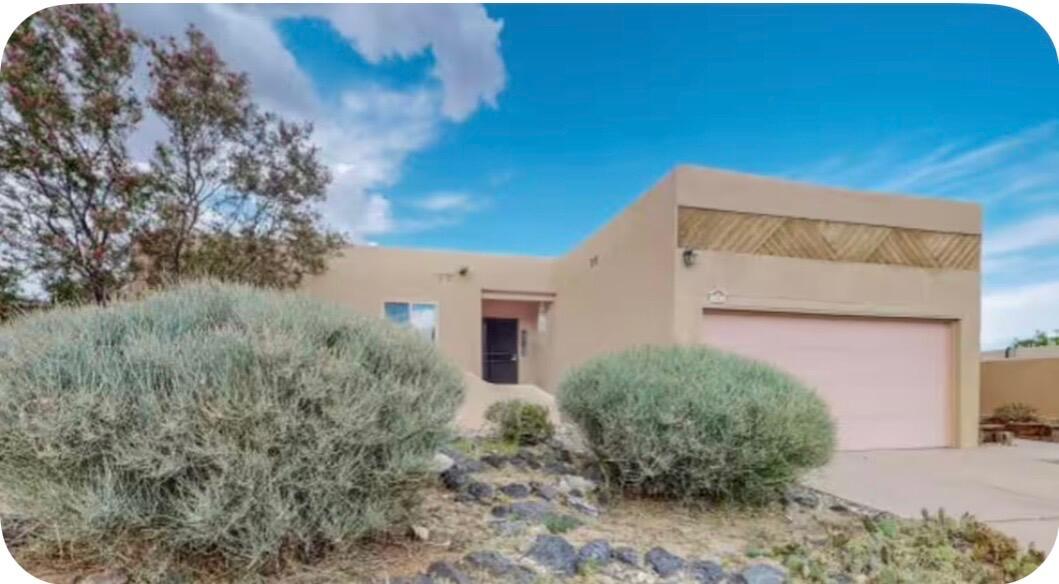 4905 Wagon Mound Trail NW