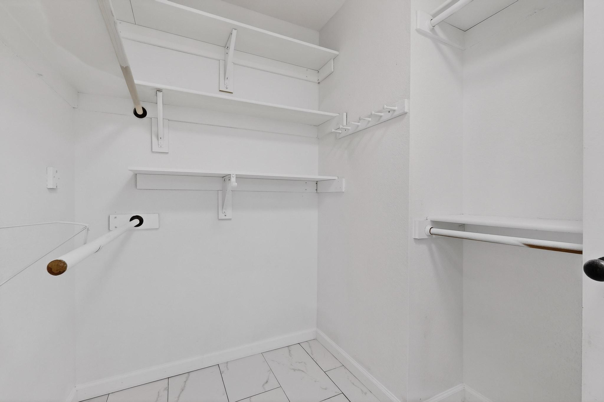 2012 Aspenwood Avenue NW