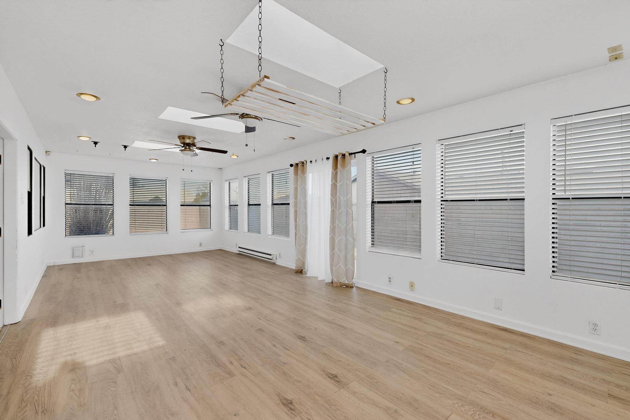 2012 Aspenwood Avenue NW