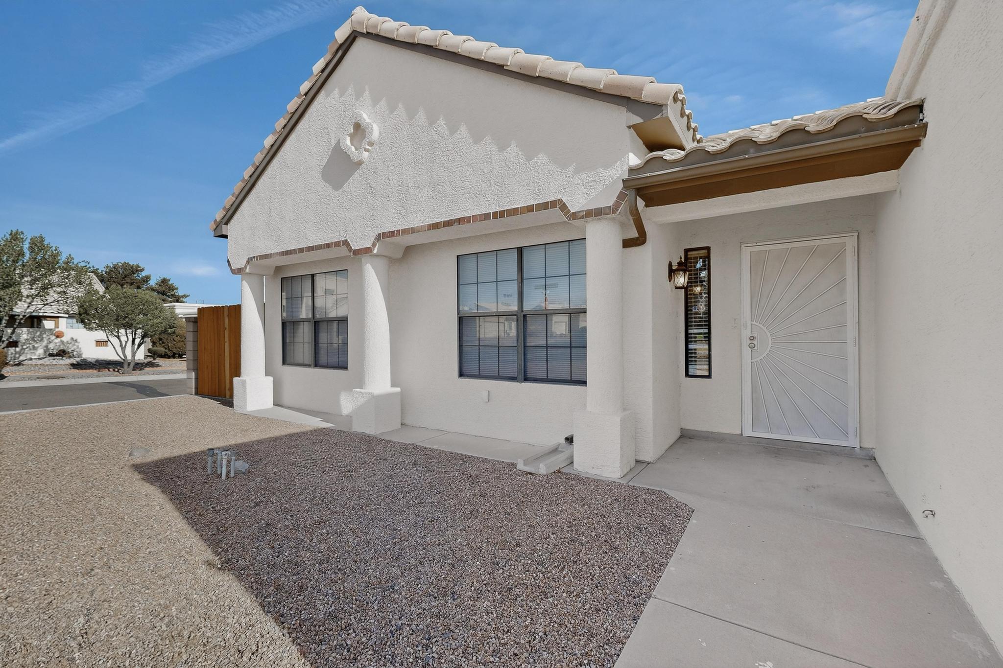 2012 Aspenwood Avenue NW