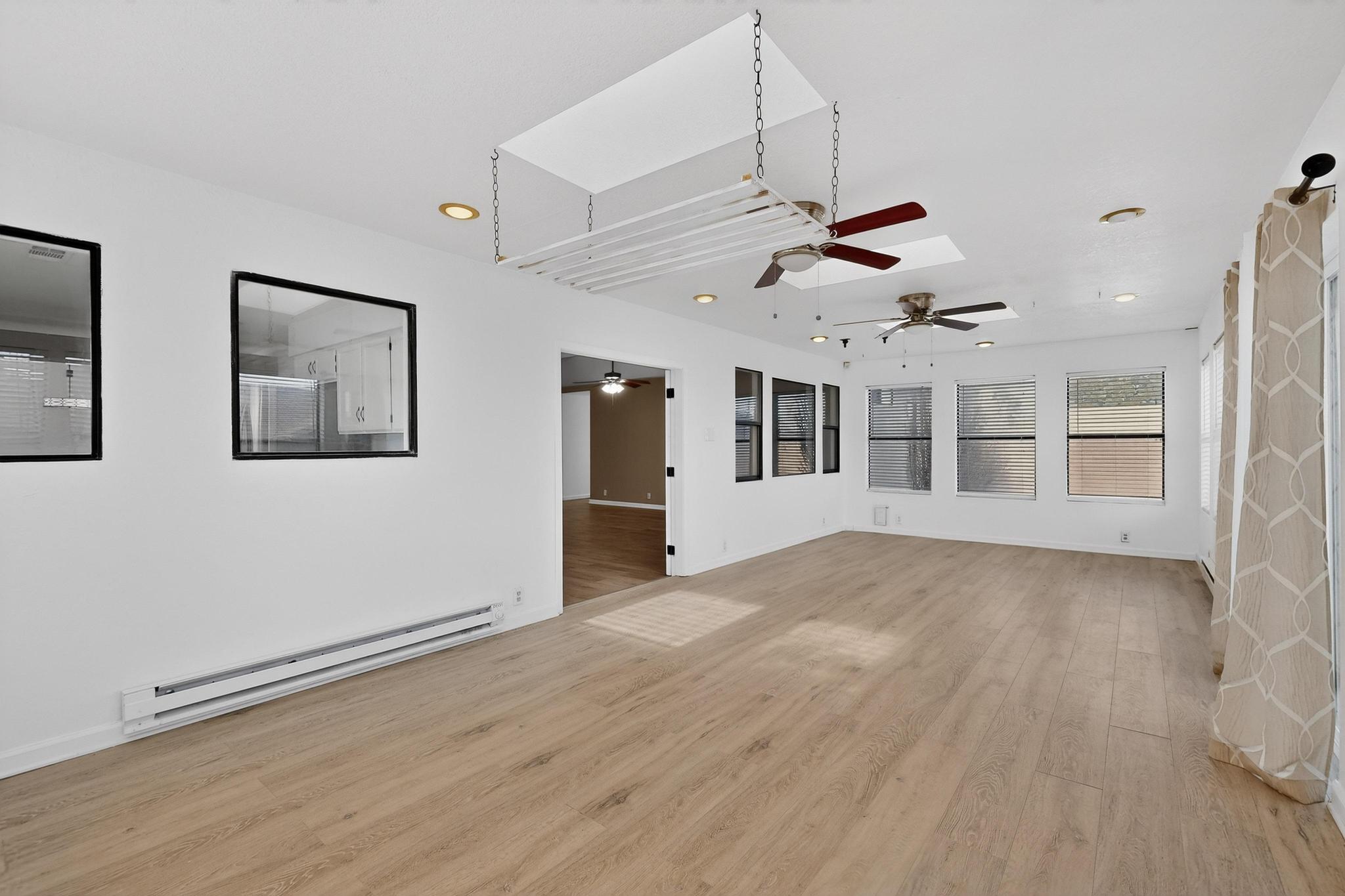 2012 Aspenwood Avenue NW