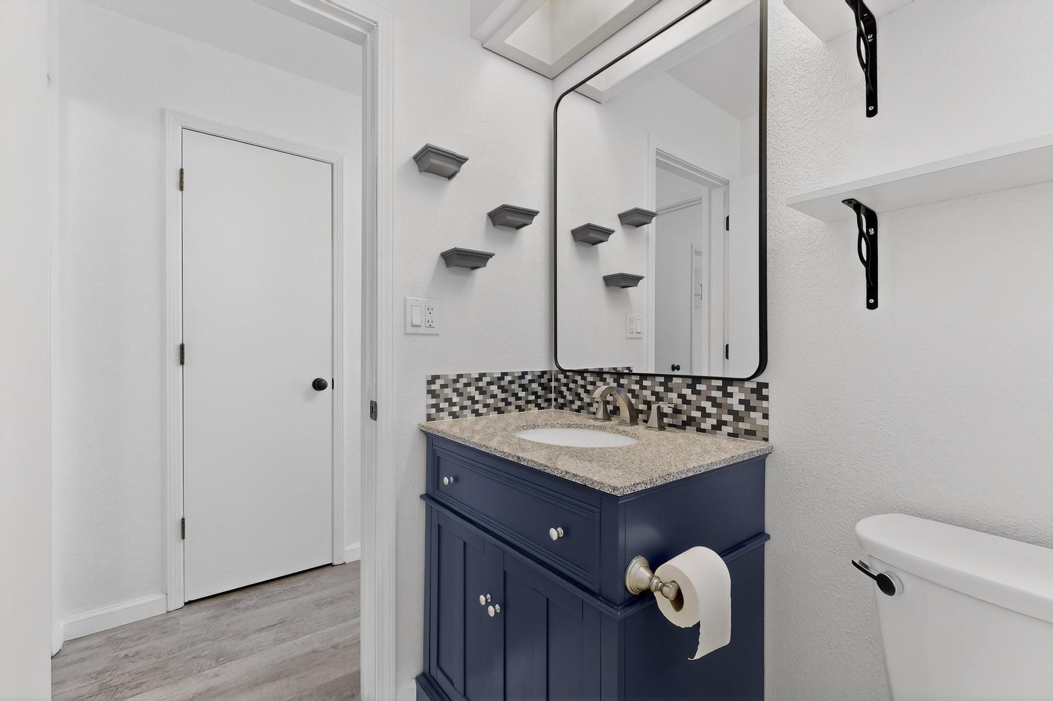 2012 Aspenwood Avenue NW