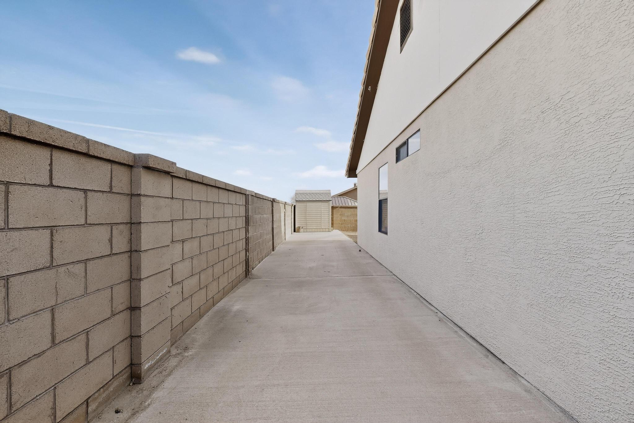 2012 Aspenwood Avenue NW