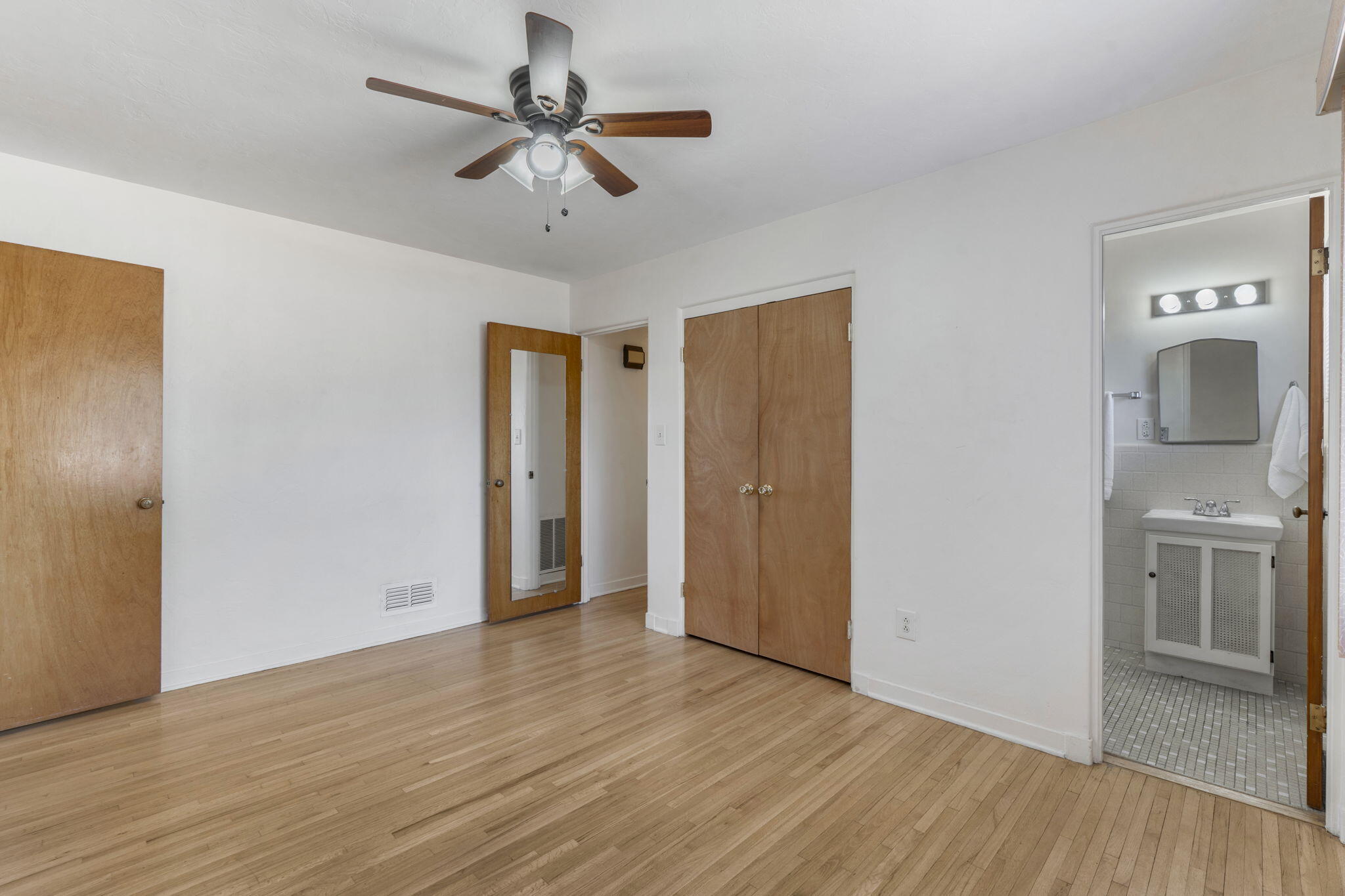 1416 Quincy Street NE