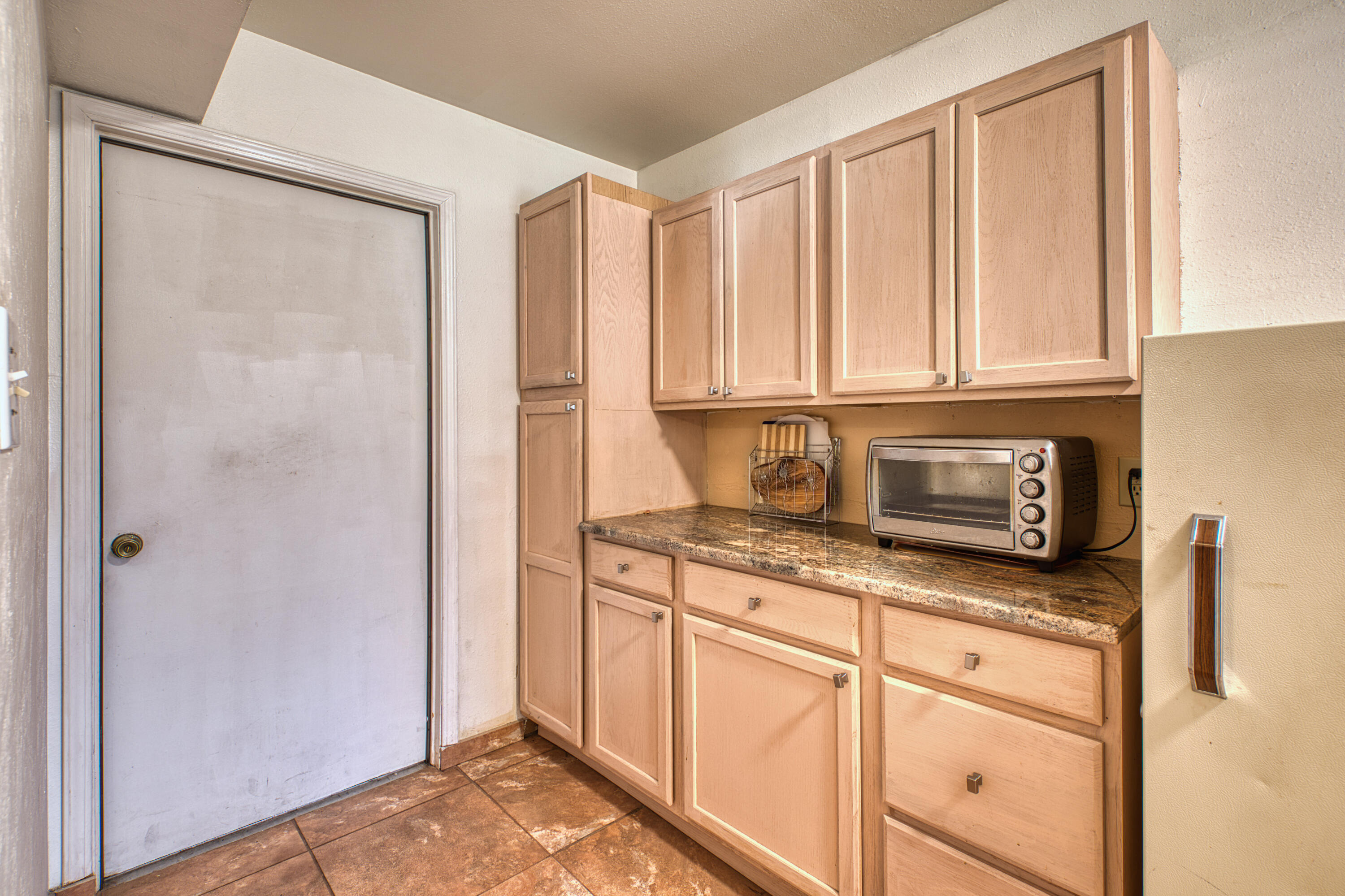 6800 Orphelia Avenue NE