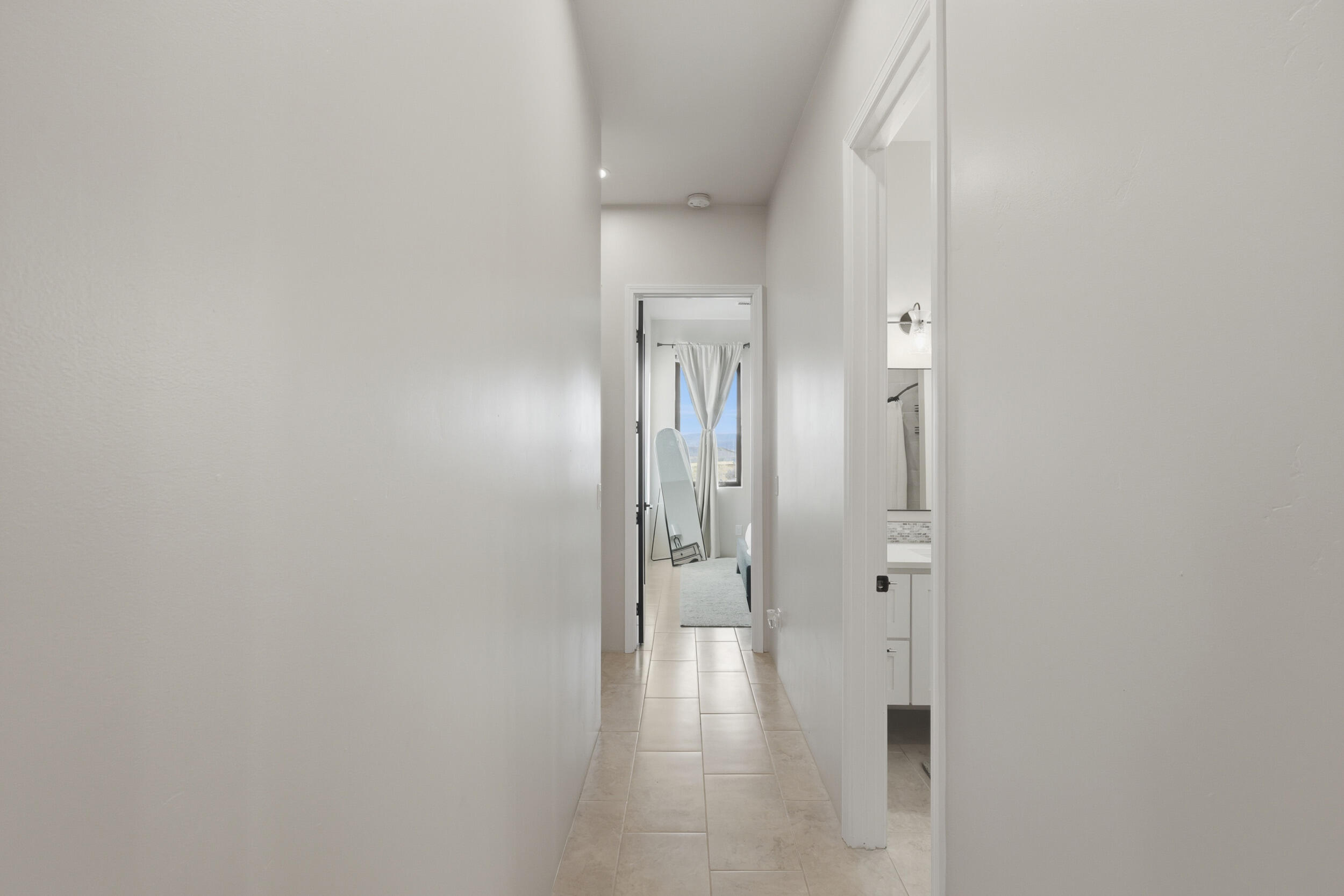 3317 Palmyra Court NE