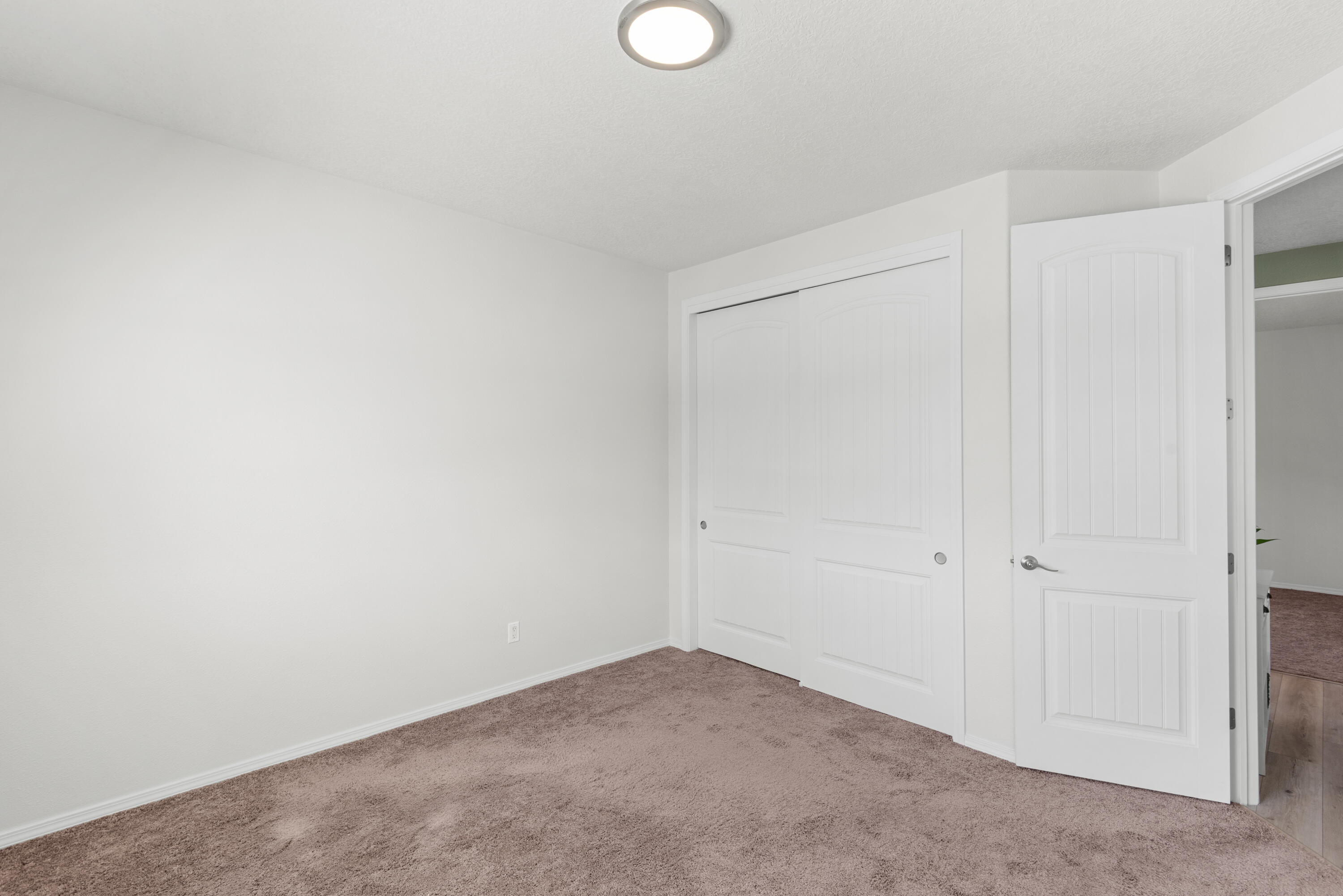 2172 Solara Loop NE