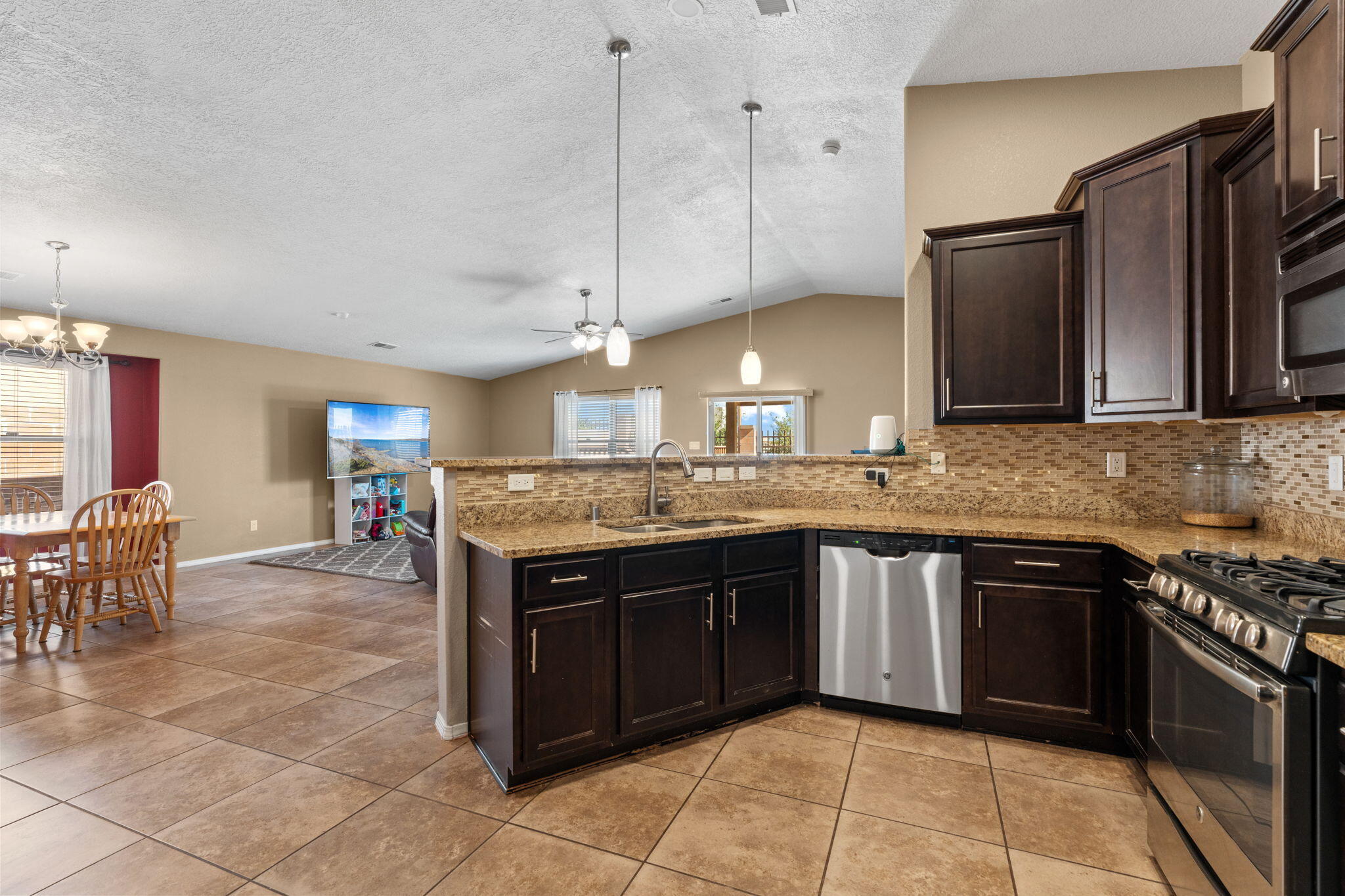 1610 Camino Rustica SW