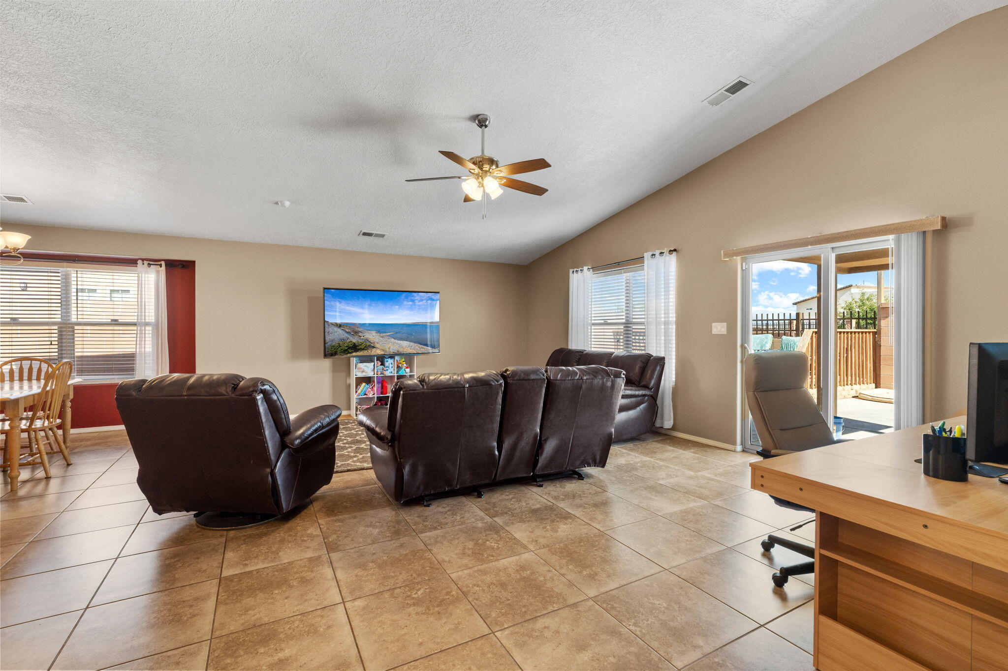 1610 Camino Rustica SW