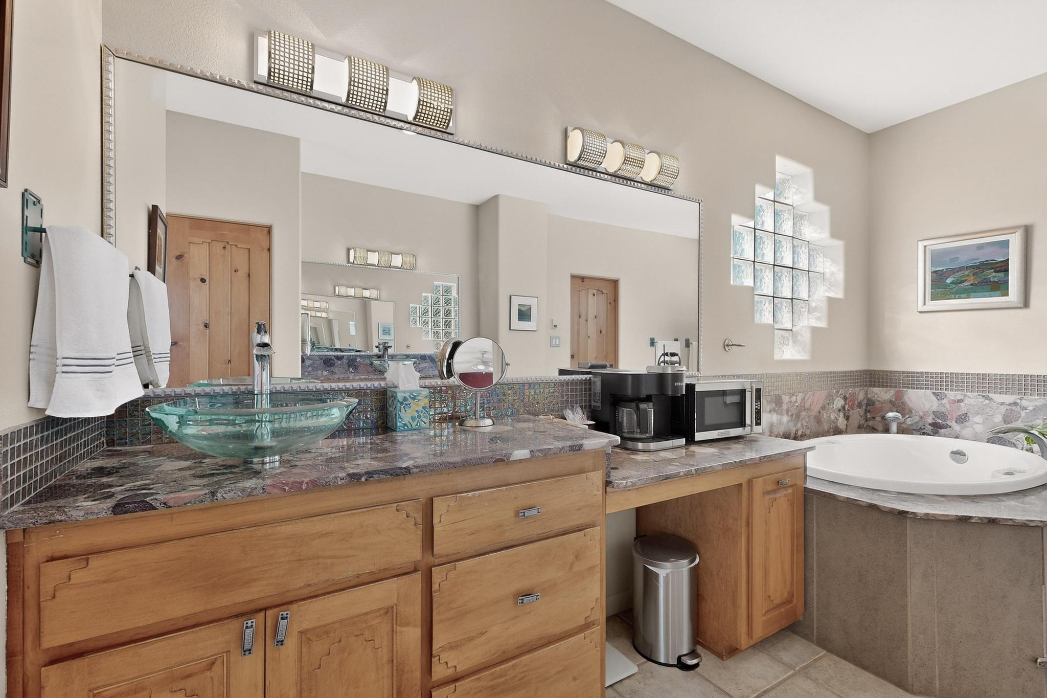 11510 Wilshire Avenue NE