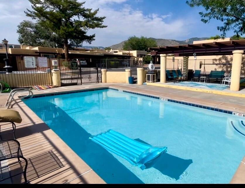 34 Casa Hermosa Drive NE