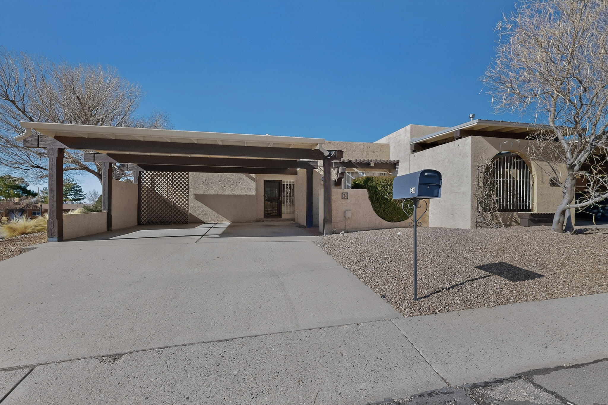 34 Casa Hermosa Drive NE
