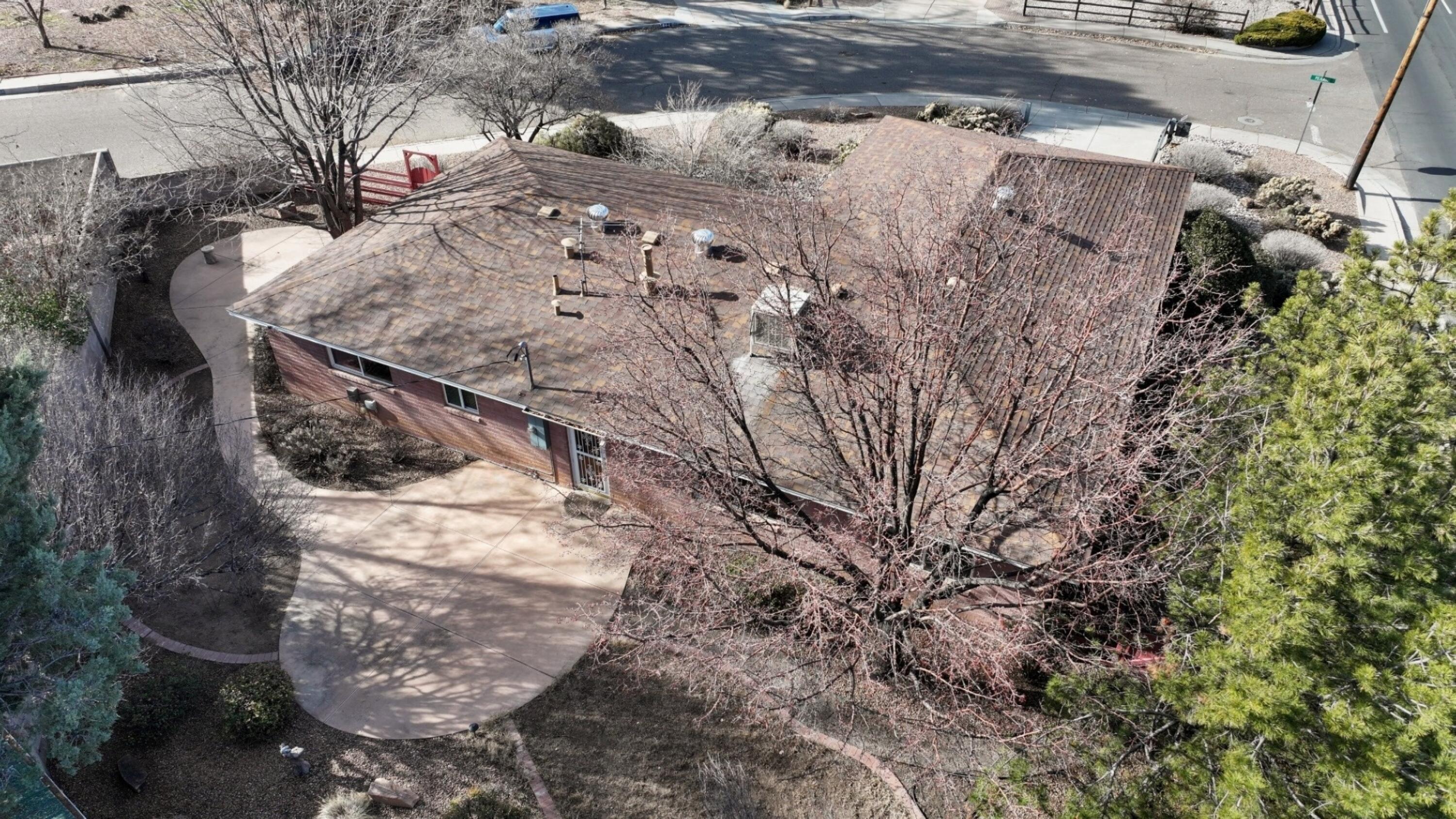 5803 Pojoaque Road NE