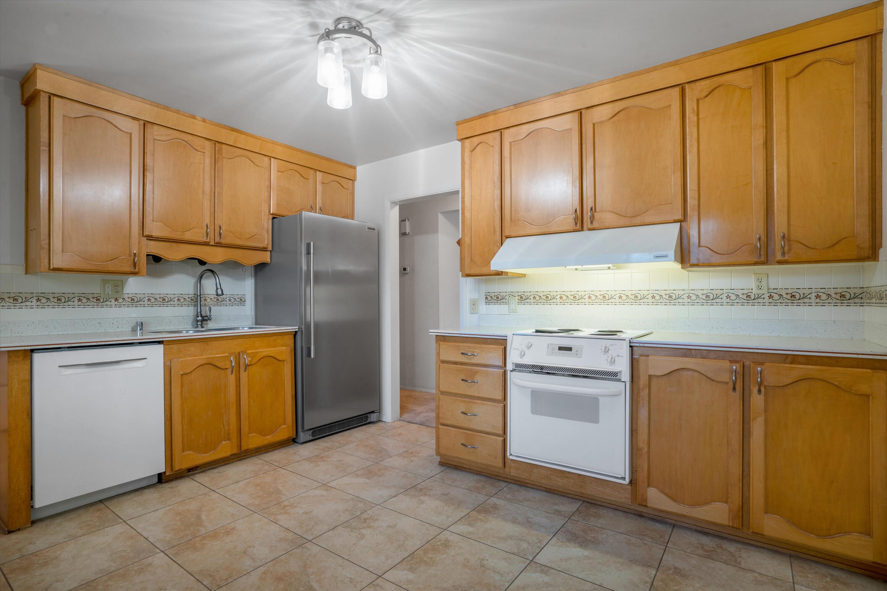 5803 Pojoaque Road NE