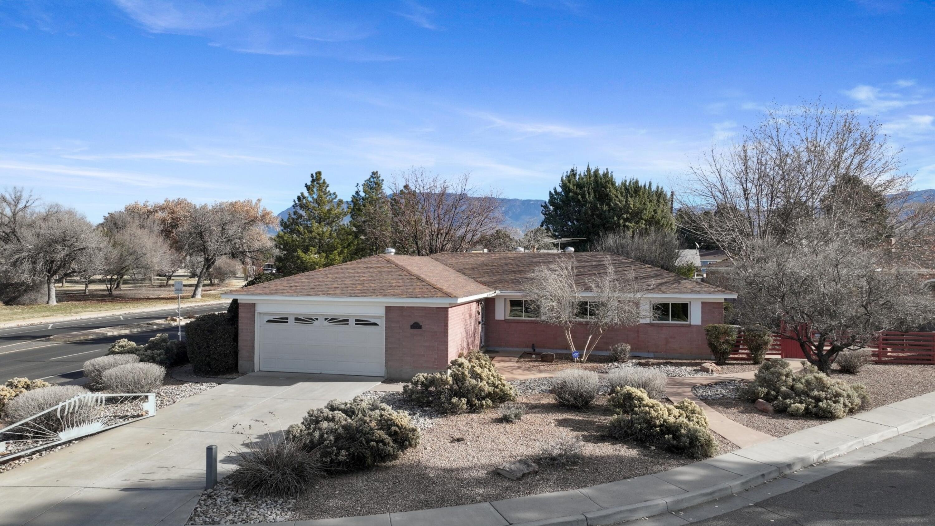 5803 Pojoaque Road NE