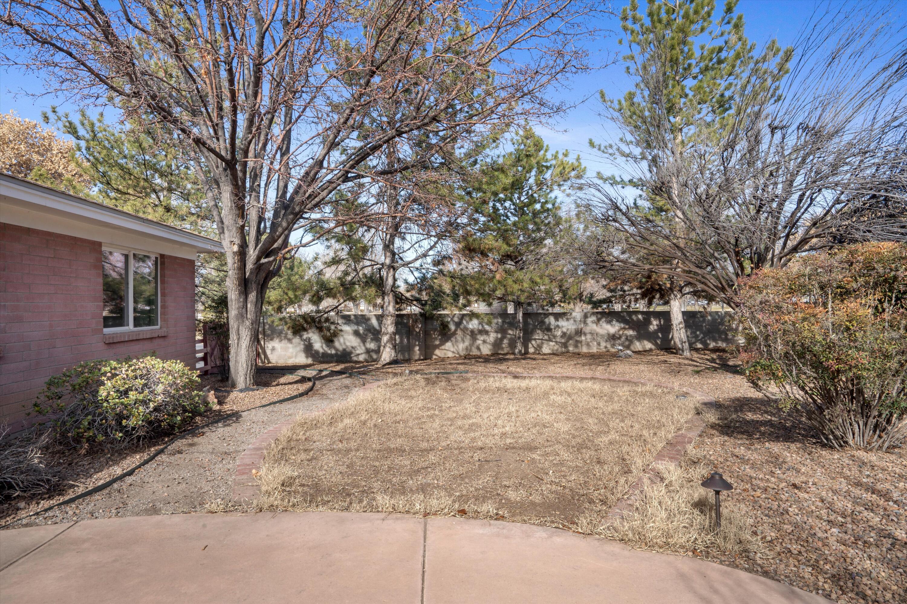 5803 Pojoaque Road NE