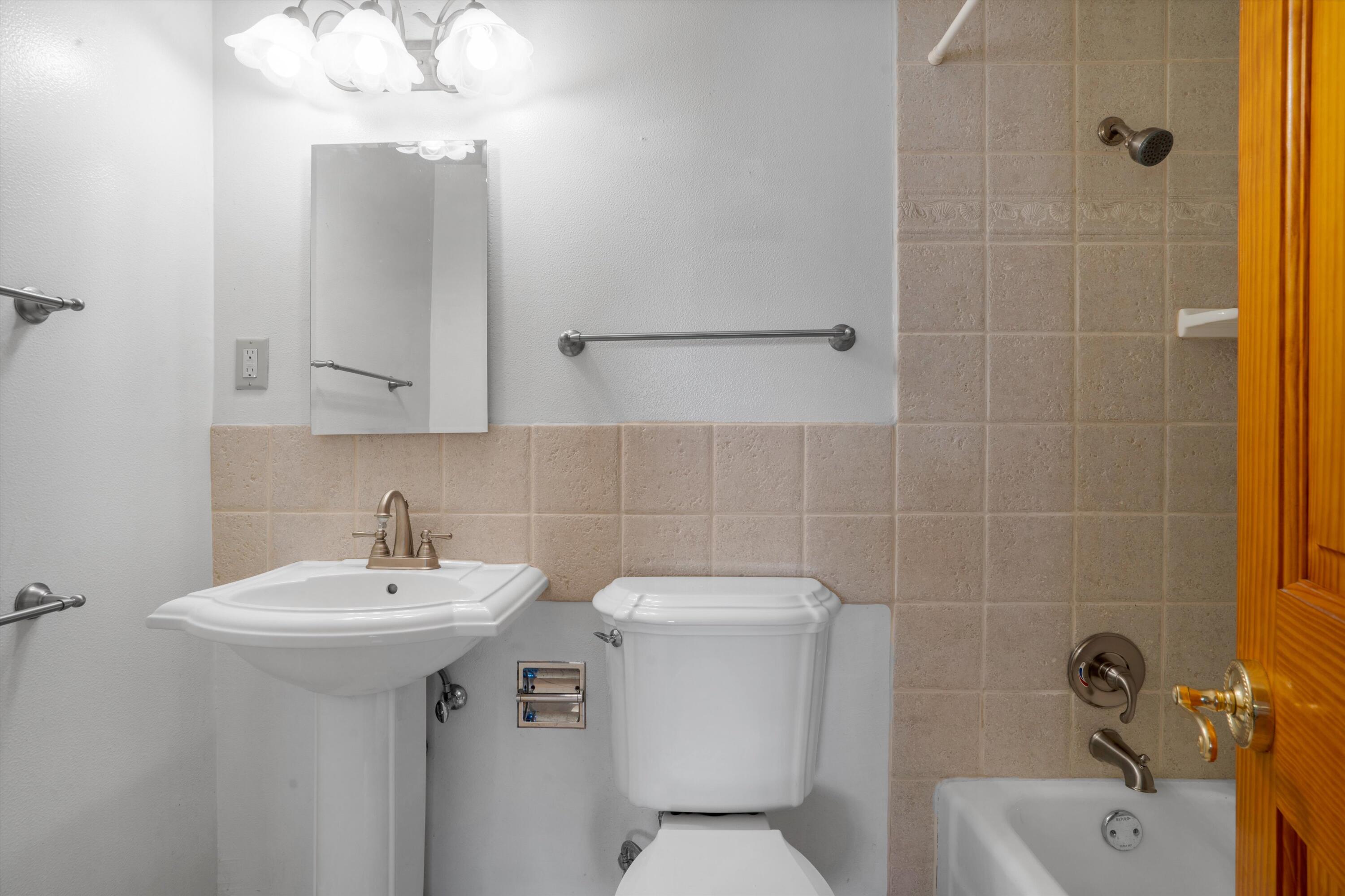 5803 Pojoaque Road NE