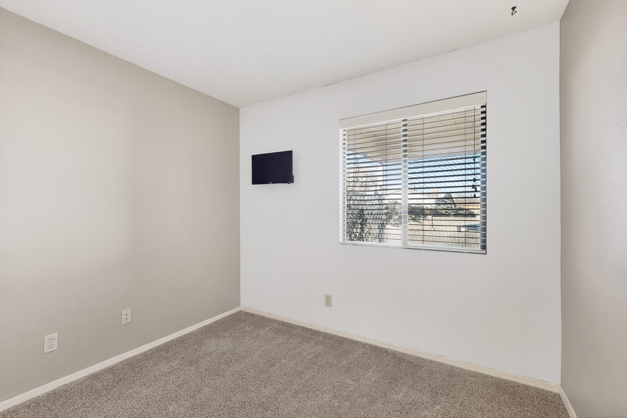 1013 Sunflower Drive SW