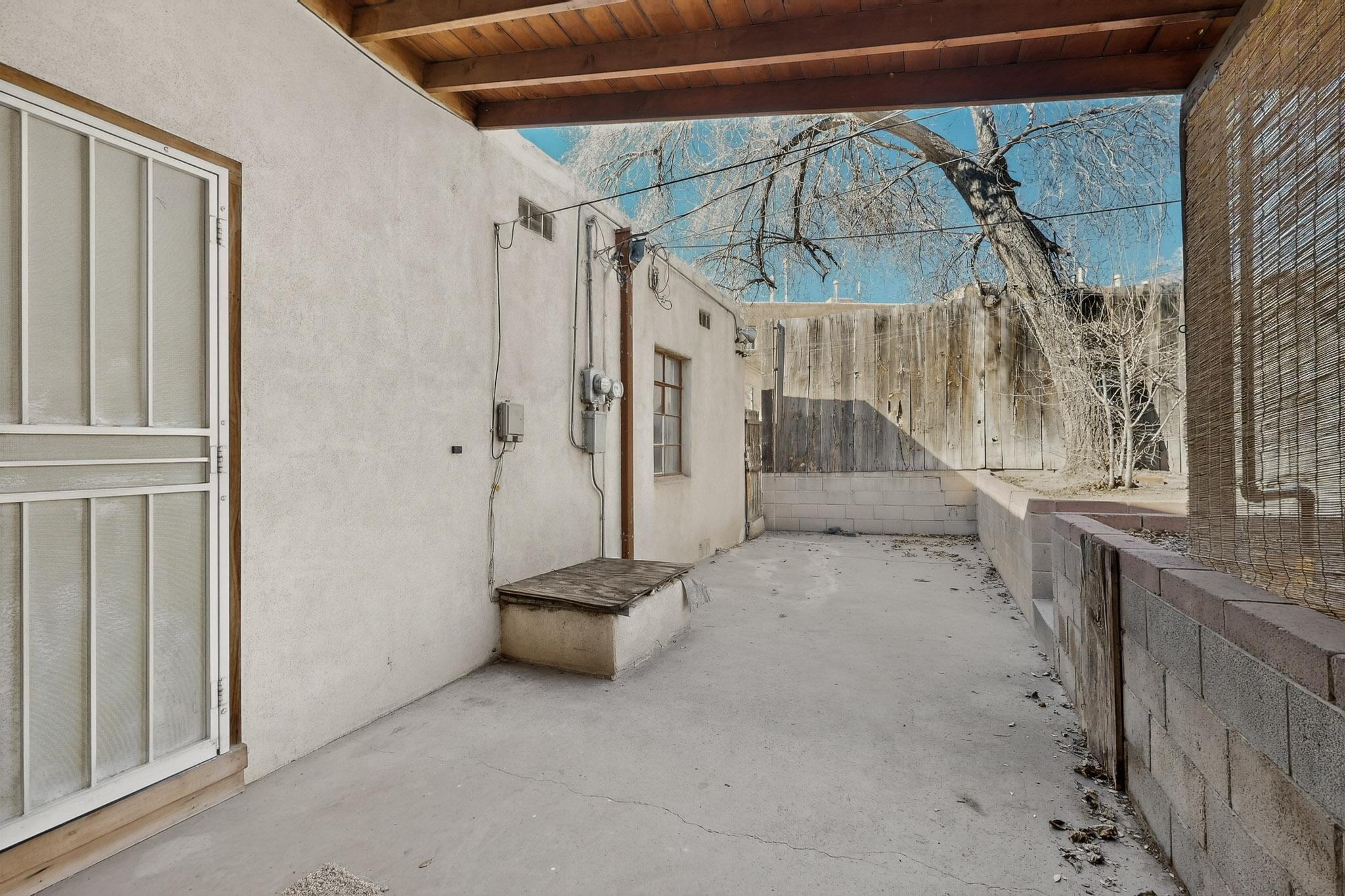 3705 Campus Boulevard NE