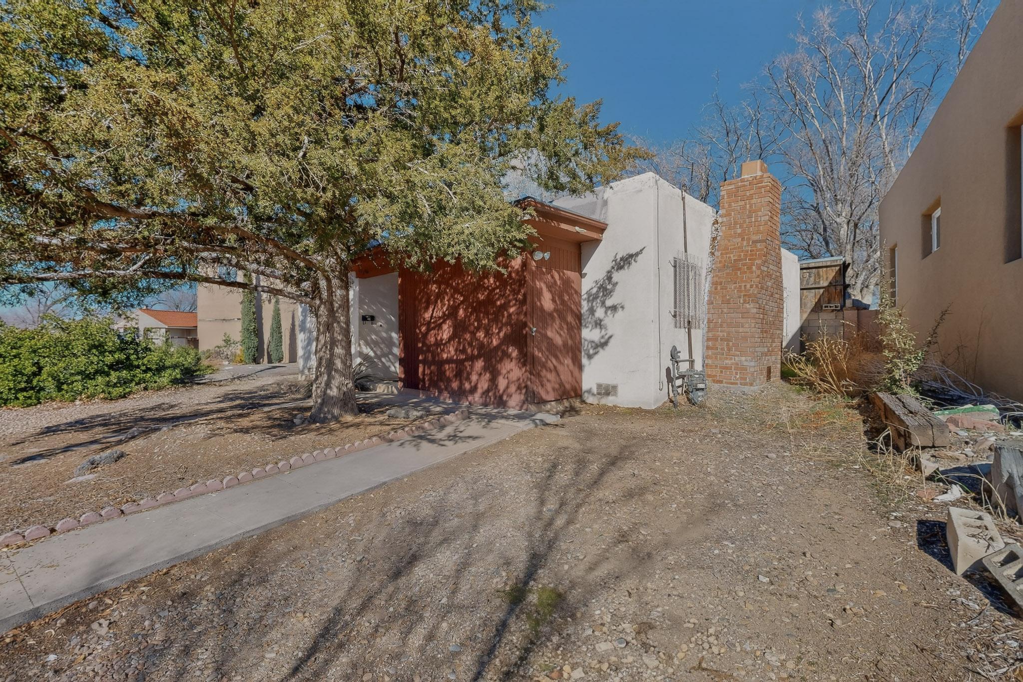 3705 Campus Boulevard NE