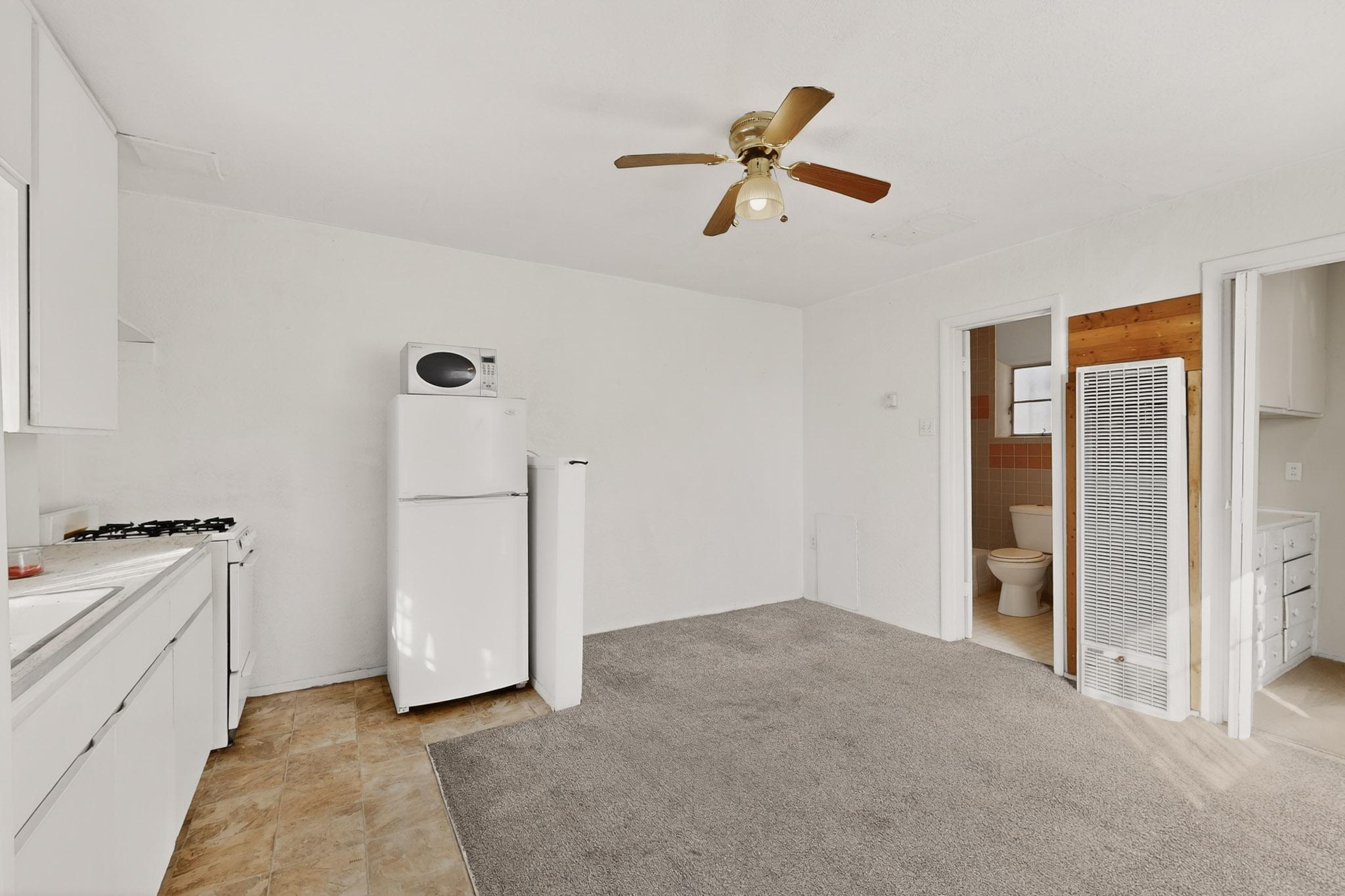 3705 Campus Boulevard NE