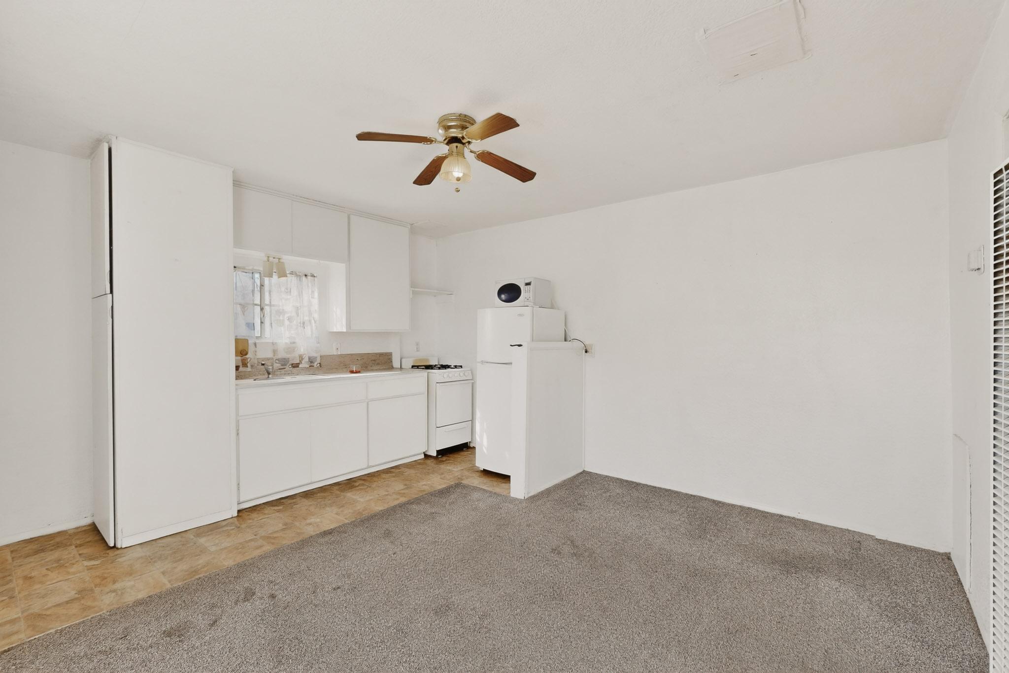 3705 Campus Boulevard NE