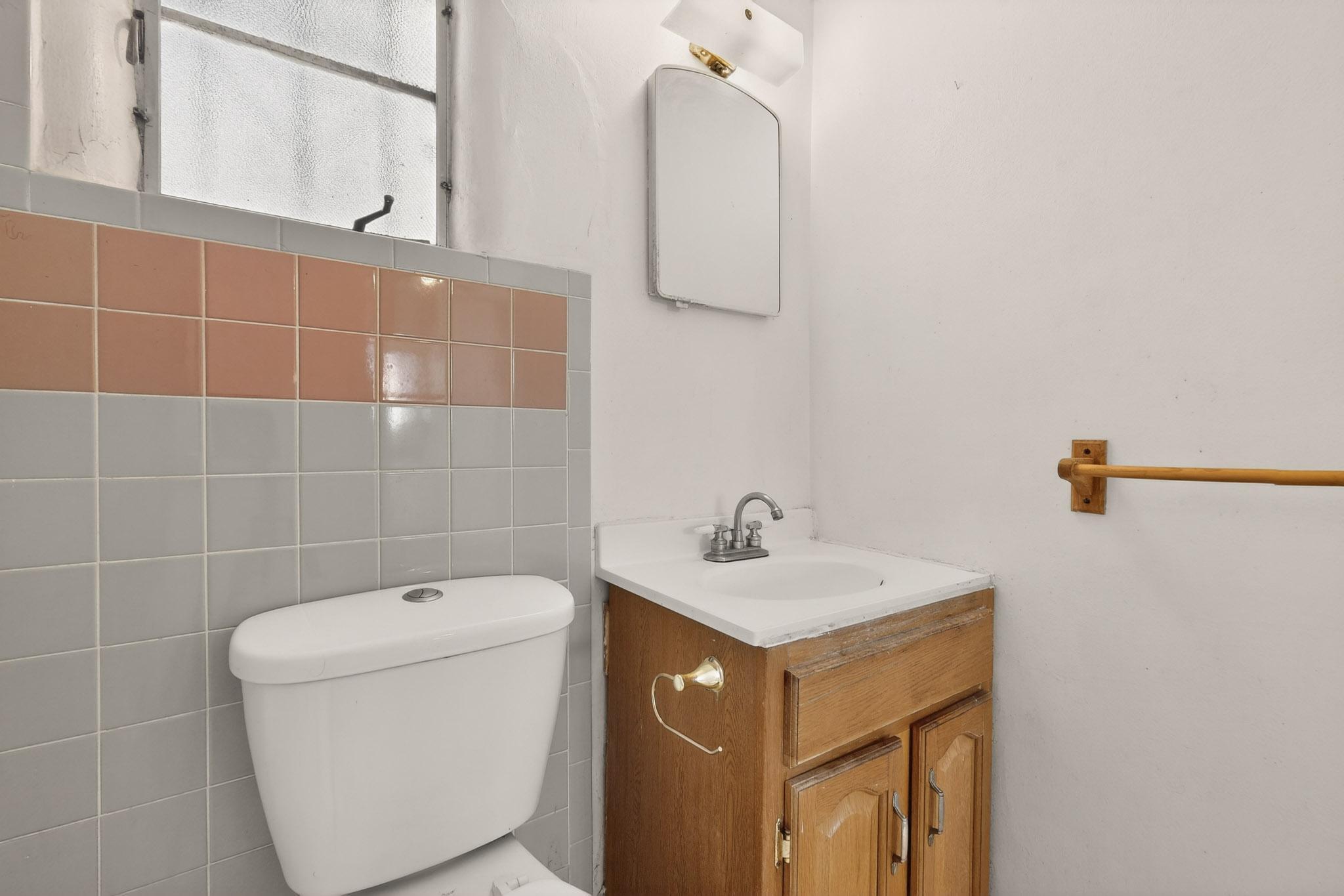 3705 Campus Boulevard NE